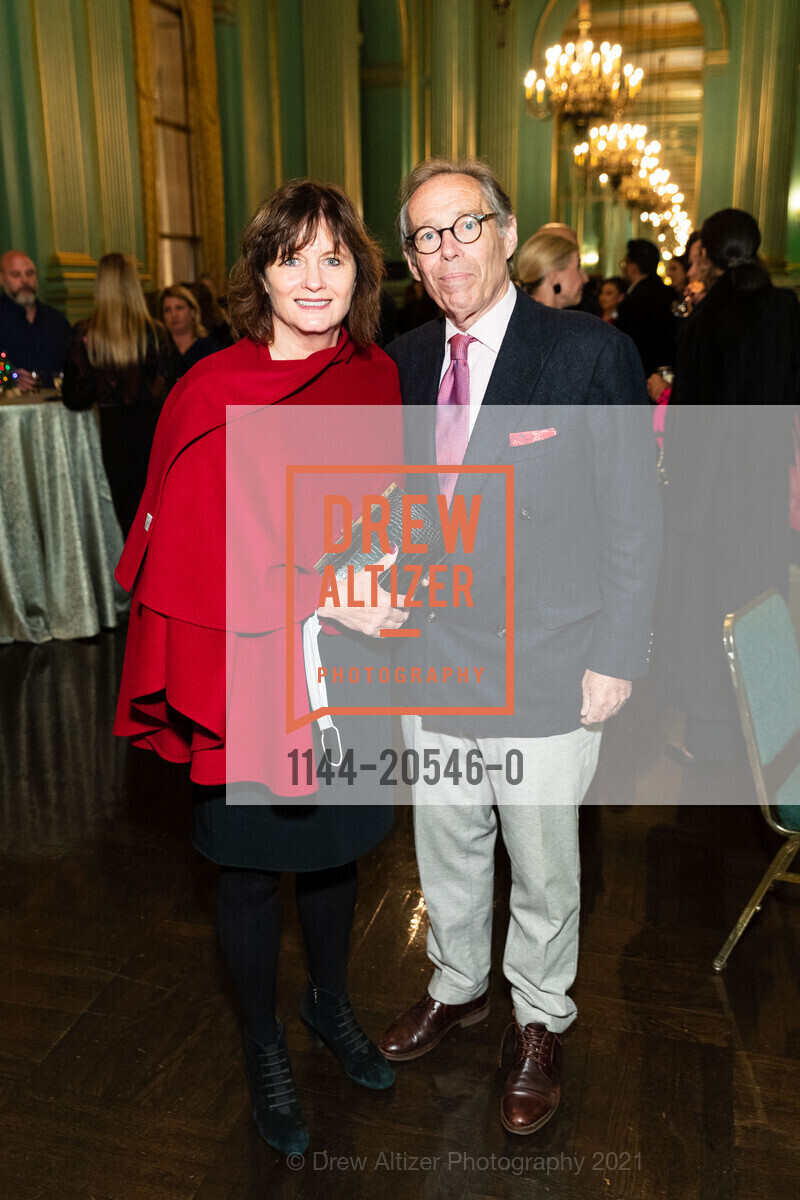 Theresa Moore, Joe Moore, Sotheby's Holiday Party, San Francisco War Memorial & Performing Arts Center. 401 Van Ness Avenues, December 8th, 2021, Photo #1144-20546-0 Theresa Moore, Joe Moore, Photo #1144-20546-0