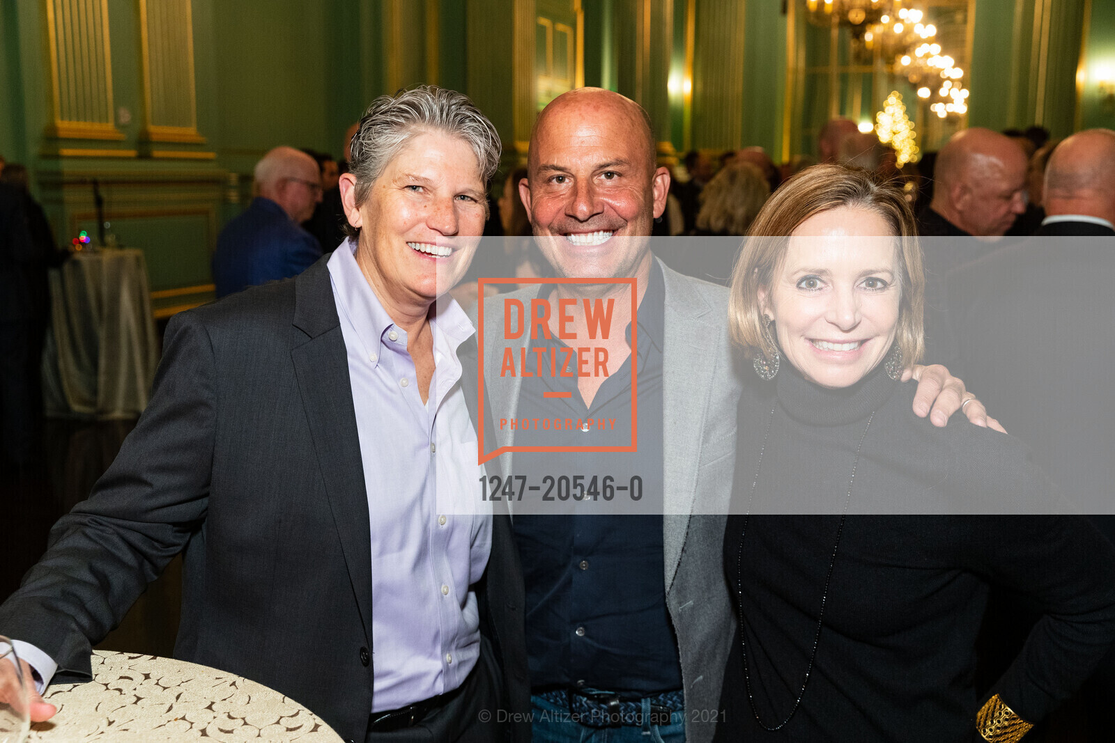 Marta McLeod, Claude Goodman, Carrie Goodman, Sotheby's Holiday Party, San Francisco War Memorial & Performing Arts Center. 401 Van Ness Avenues, December 8th, 2021, Photo #1247-20546-0 Marta McLeod, Claude Goodman, Carrie Goodman, Photo #1247-20546-0