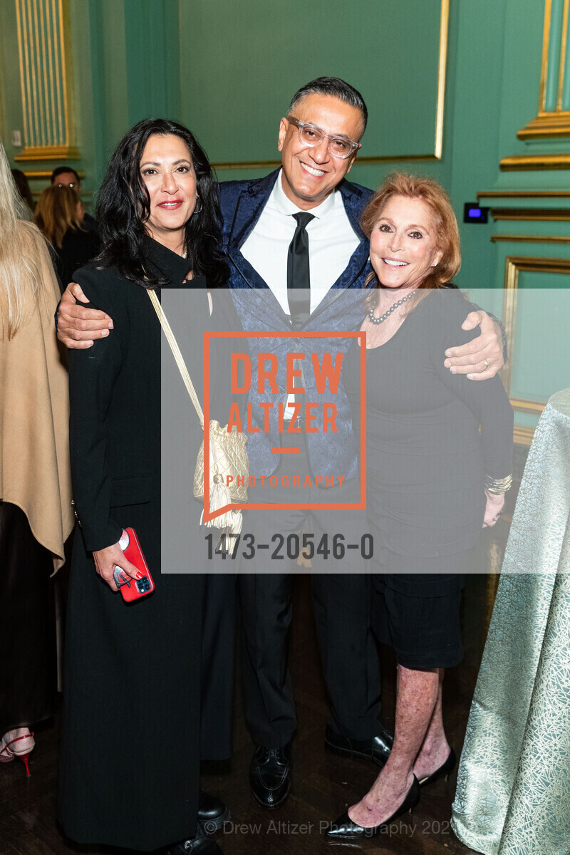 Bilques Smith, Arthur Sharif, Linda Zweig, Sotheby's Holiday Party, San Francisco War Memorial & Performing Arts Center. 401 Van Ness Avenues, December 8th, 2021, Photo #1473-20546-0 Bilques Smith, Arthur Sharif, Linda Zweig, Photo #1473-20546-0