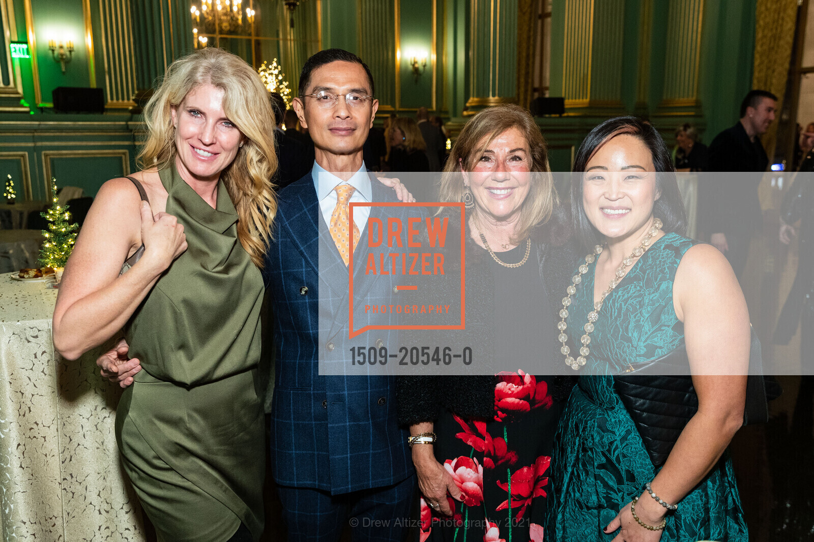 Christina Berkowitz, Roberto Corpuz, Silvana Messing, Kelly Kang, Sotheby's Holiday Party, San Francisco War Memorial & Performing Arts Center. 401 Van Ness Avenues, December 8th, 2021, Photo #1509-20546-0 Christina Berkowitz, Roberto Corpuz, Silvana Messing, Kelly Kang, Photo #1509-20546-0
