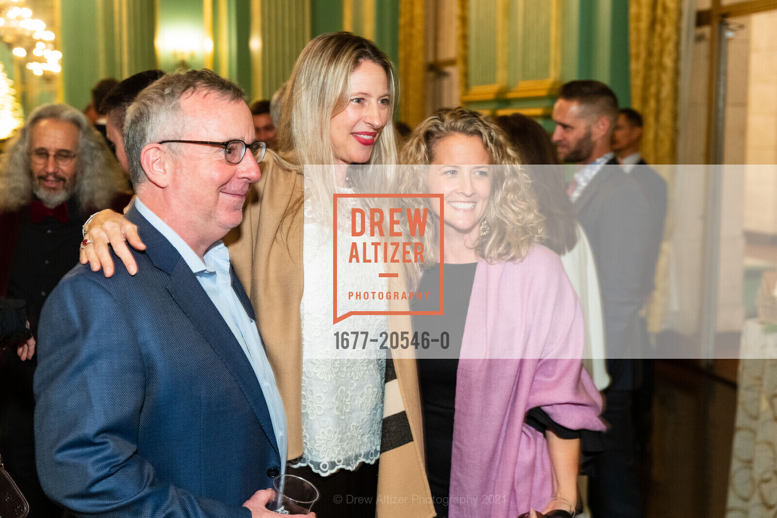 Dave Flesch, Allison Crawford, Christy Emmons, Sotheby's Holiday Party, San Francisco War Memorial & Performing Arts Center. 401 Van Ness Avenues, December 8th, 2021, Photo #1677-20546-0 Dave Flesch, Allison Crawford, Christy Emmons, Photo #1677-20546-0
