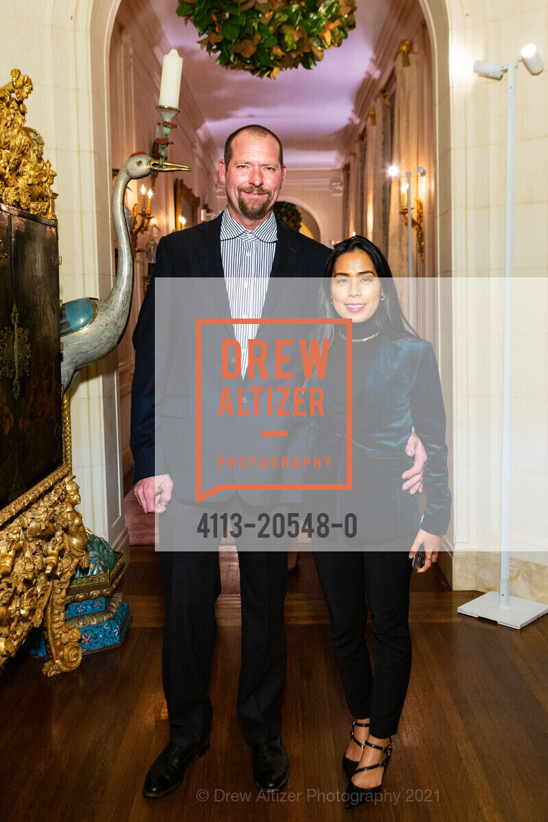 John Gilbert, Maricel Bowie, Gordon Getty's 88th Birthday Party, Private Residence, December 11th, 2021, Photo #4113-20548-0 John Gilbert, Maricel Bowie, Photo #4113-20548-0
