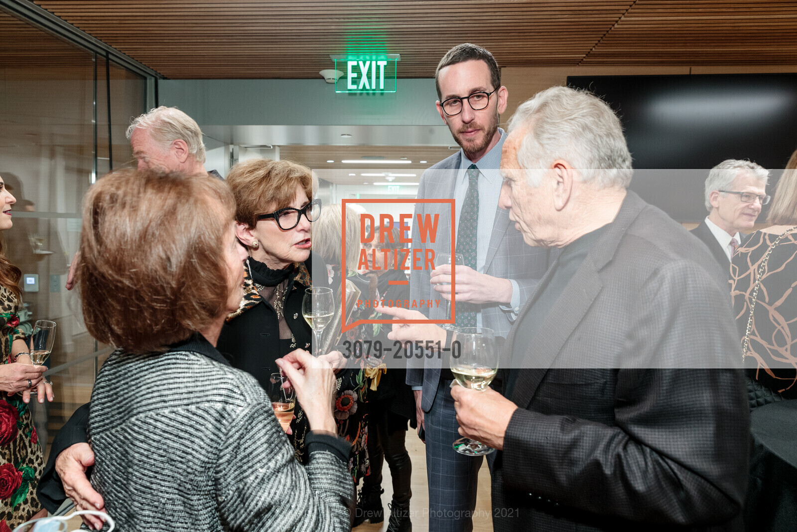 Amy Friedkin, Scott Wiener, Moses Libitsky, Israel Philharmonic San Francisco Gala, San Francisco Conservatory of Music. 50 Oak St, December 12th, 2021, Photo #3079-20551-0 Amy Friedkin, Scott Wiener, Moses Libitsky, Photo #3079-20551-0
