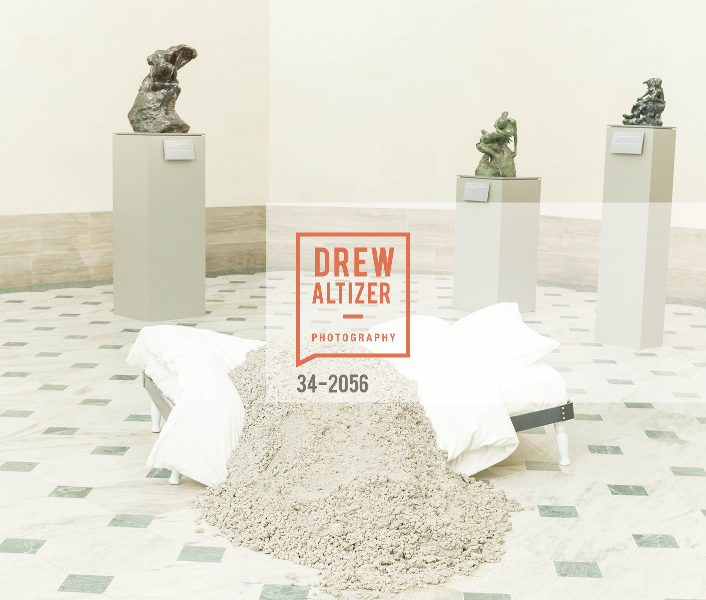 Atmosphere, Urs Fischer Opening at the Legion of Honor and Fiorella, Legion of Honor, April 20th, 2017, Photo #34-2056 Atmosphere, Photo #34-2056