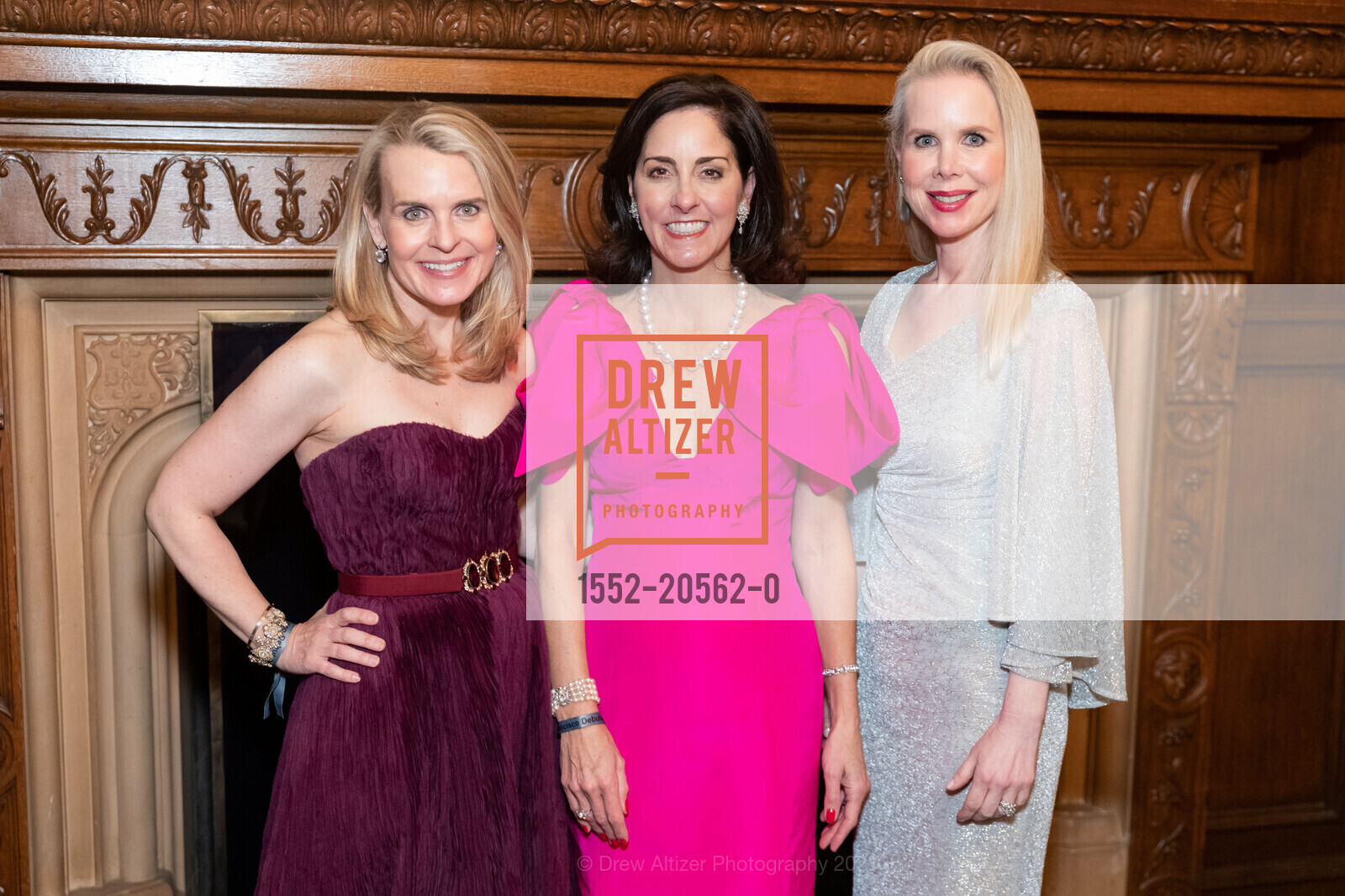 Jane Mudge, Stacey Dobos, Shannon Cronan, San Francisco Debutante Ball 2021, St. Francis Hotel, December 19th, 2021, Photo #1552-20562-0 Jane Mudge, Stacey Dobos, Shannon Cronan, Photo #1552-20562-0