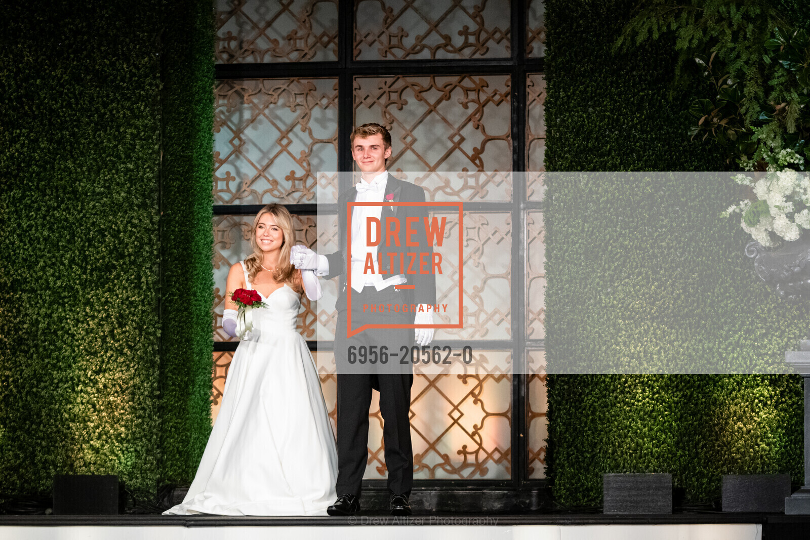 Lauren Adele Lawson, Conor Philip Burns, San Francisco Debutante Ball 2021, St. Francis Hotel, Photo #6956-20562-0 Lauren Adele Lawson, Conor Philip Burns, Photo #6956-20562-0