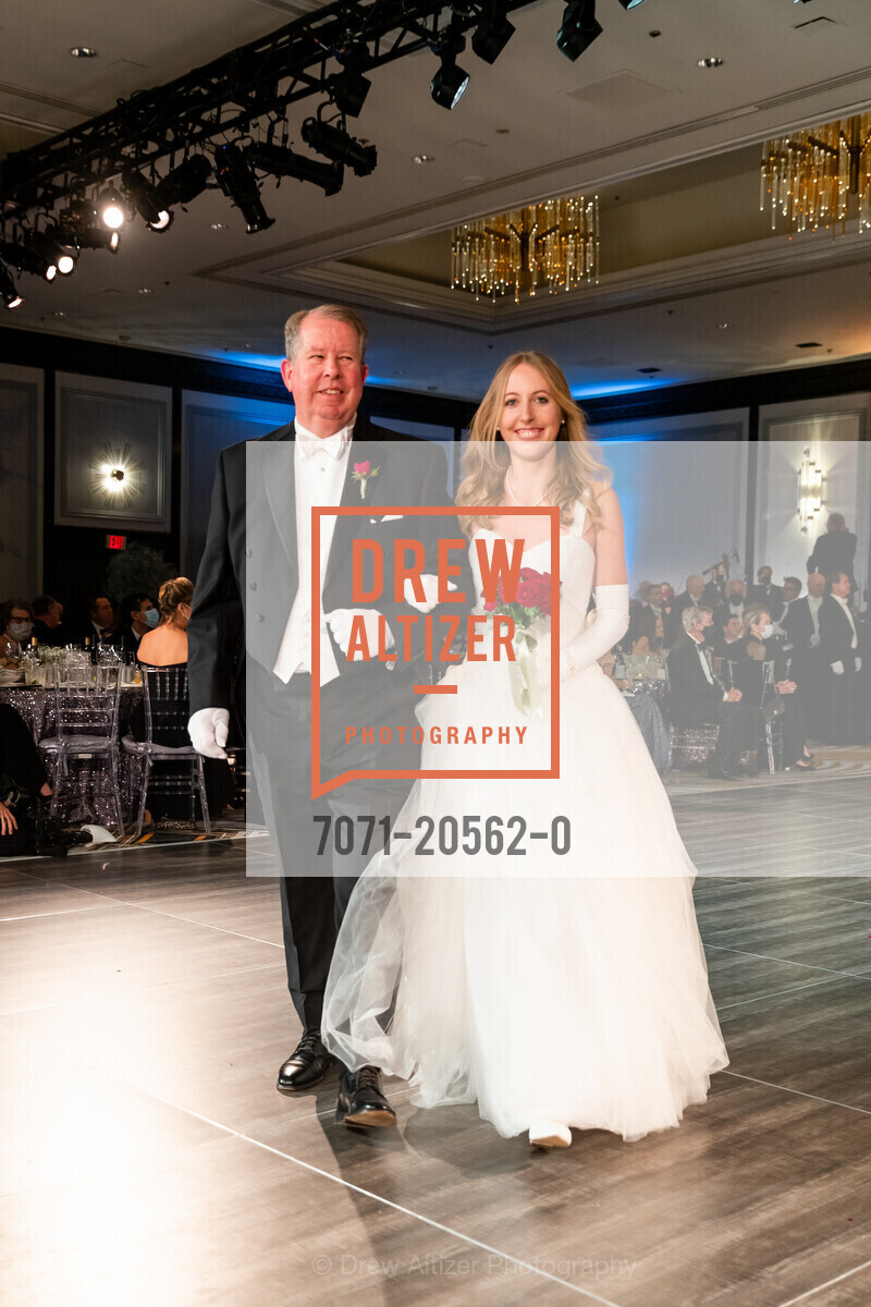 Peter Rosenlund, Olivia Liljendahl Rosenlund, San Francisco Debutante Ball 2021, St. Francis Hotel, Photo #7071-20562-0 Peter Rosenlund, Olivia Liljendahl Rosenlund, Photo #7071-20562-0