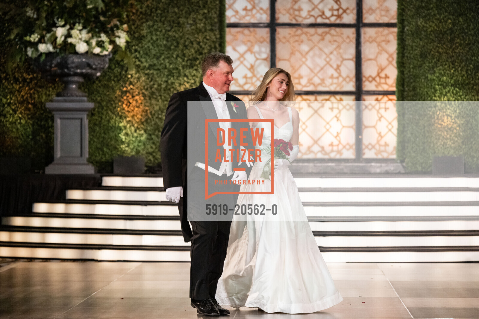 Timothy James Peterson, Fiona Bridget Peterson, San Francisco Debutante Ball 2021, St. Francis Hotel, Photo #5919-20562-0 Timothy James Peterson, Fiona Bridget Peterson, Photo #5919-20562-0