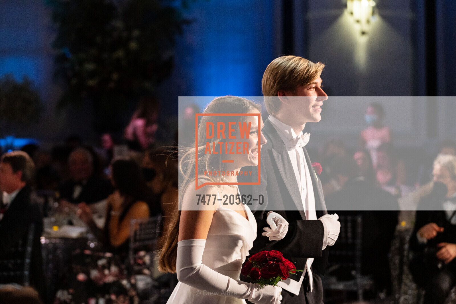 Isabella Bronte Griepp, Christopher Brooks Lamm, San Francisco Debutante Ball 2021, St. Francis Hotel, Photo #7477-20562-0 Isabella Bronte Griepp, Christopher Brooks Lamm, Photo #7477-20562-0