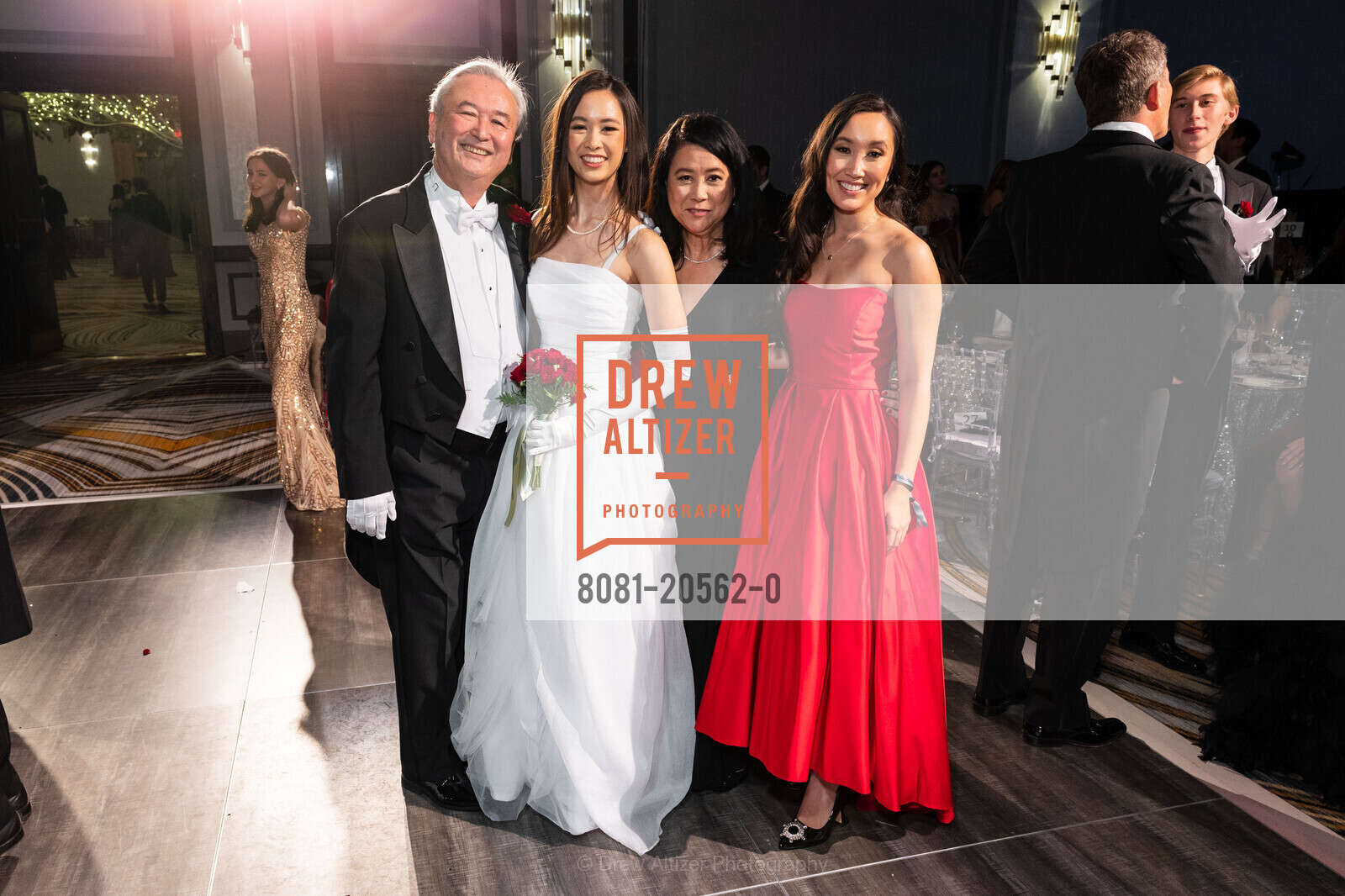 Donald William Pinard, Audrey Camille Lee Pinard, Jocelyn Pinard, Isabelle Pinard, San Francisco Debutante Ball 2021, St. Francis Hotel, Photo #8081-20562-0 Donald William Pinard, Audrey Camille Lee Pinard, Jocelyn Pinard, Isabelle Pinard, Photo #8081-20562-0