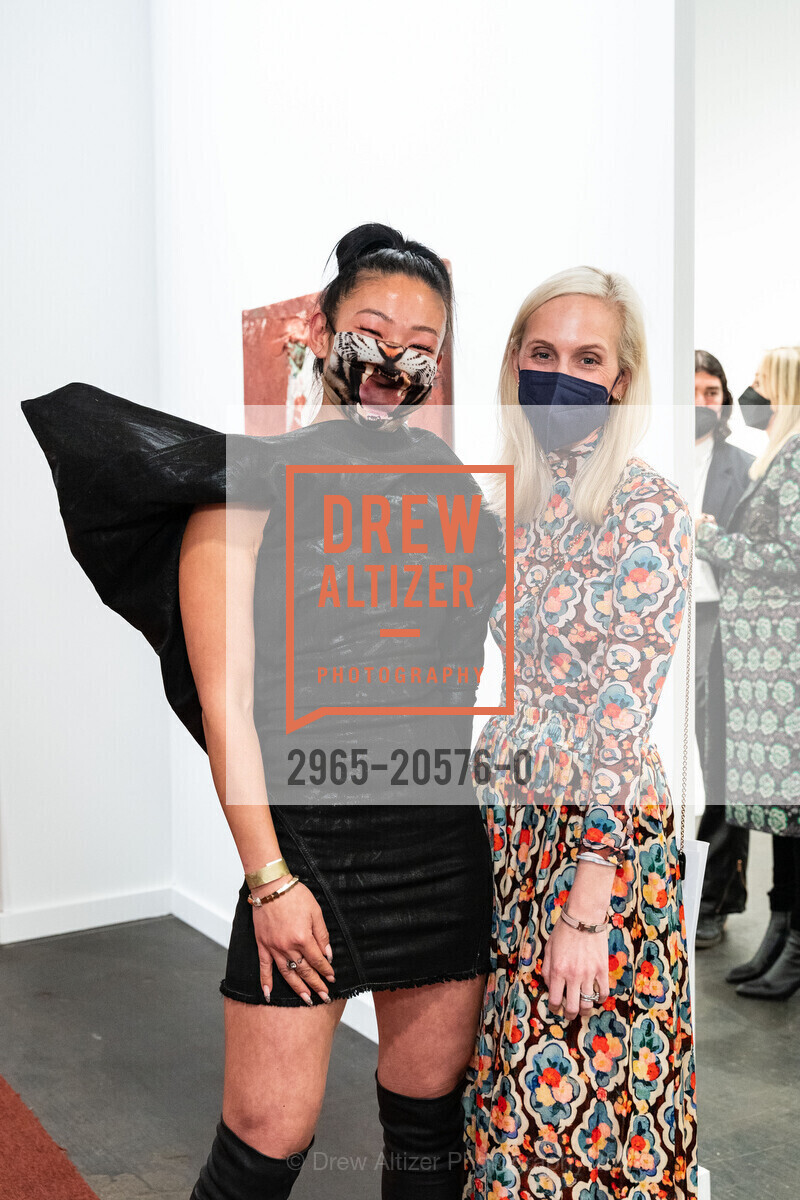 Sonya Yu, Maria Hemphill, FOG Design + Art Preview Gala, Fort Mason Center Festival Pavilion. Marina Blvd, January 19th, 2022, Photo #2965-20576-0 Sonya Yu, Maria Hemphill, Photo #2965-20576-0