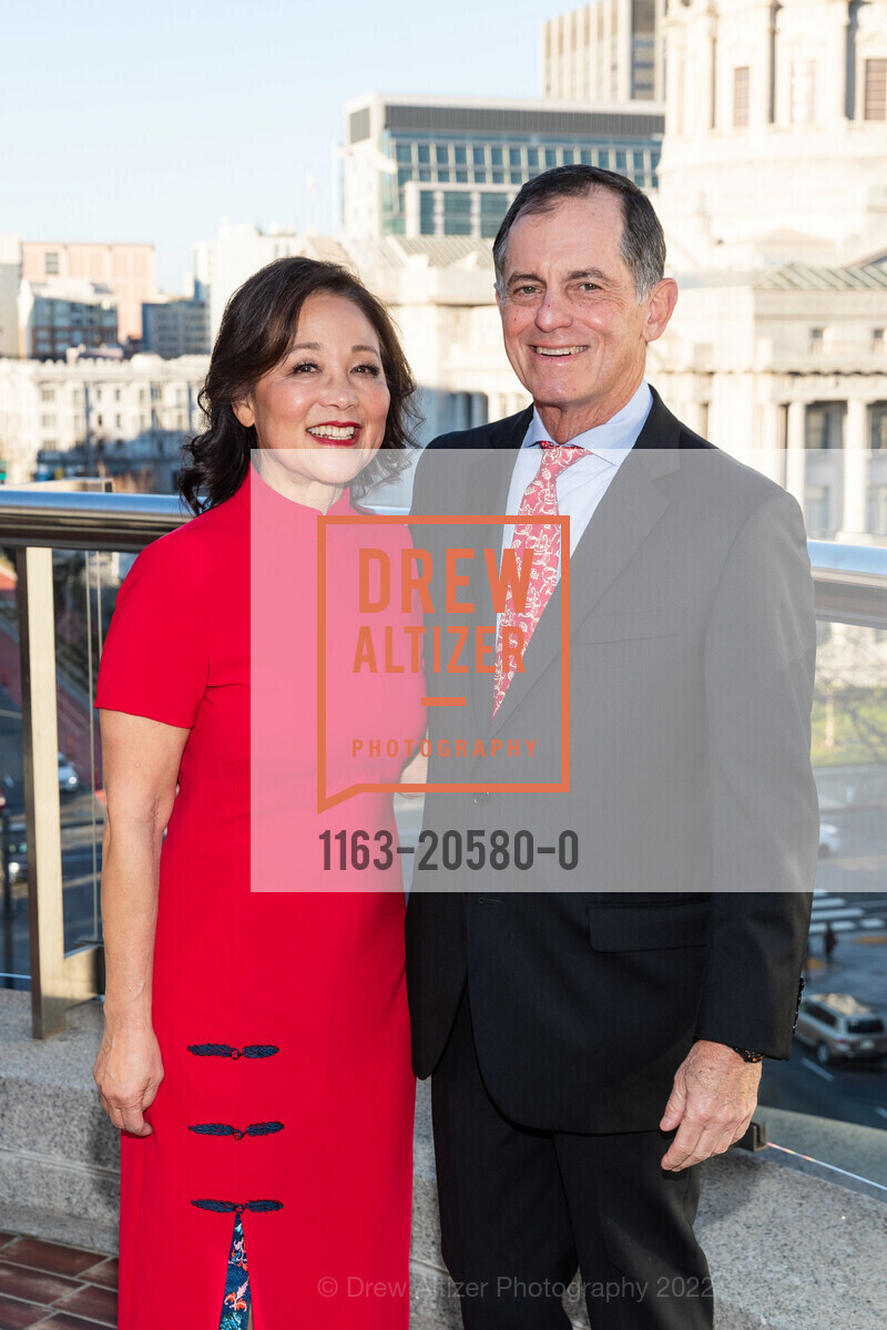 Patricia Lee-Hoffmann, Steven Hoffmann, SF Symphony’s Annual Lunar New Year Celebration, SF Symphony. 201 Van Ness Ave, February 5th, 2022, Photo #1163-20580-0 Patricia Lee-Hoffmann, Steven Hoffmann, Photo #1163-20580-0