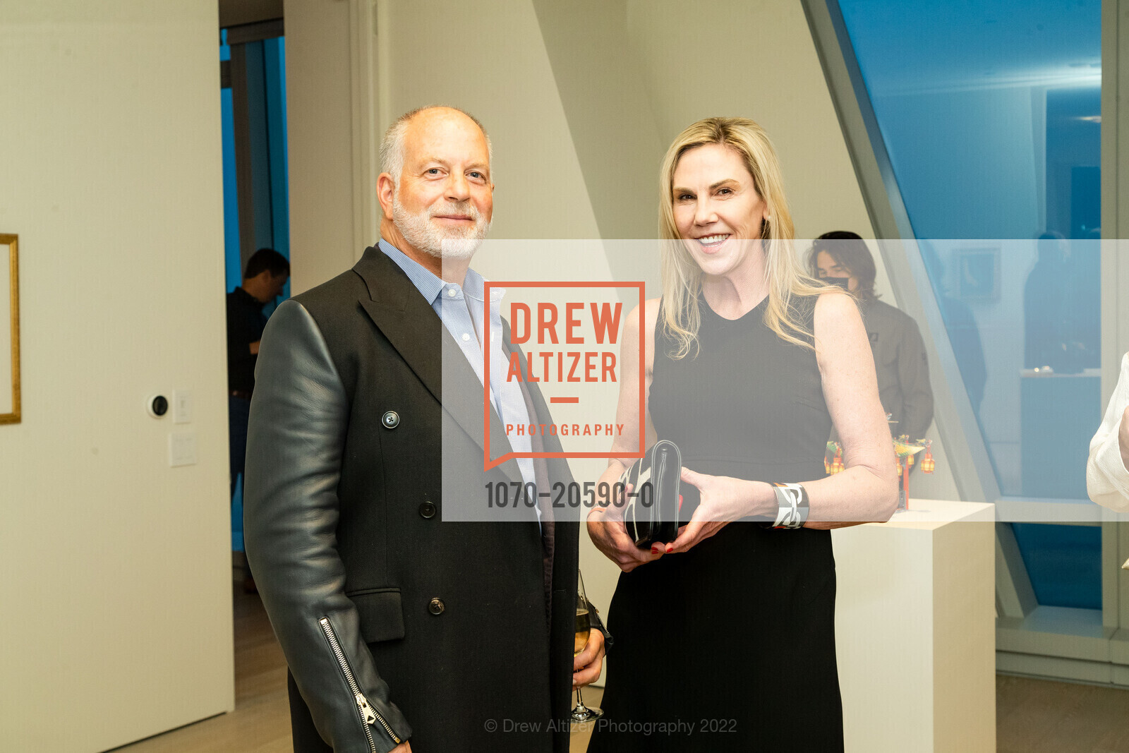 Matt Lituchy, Tracy Carney Skytt, Gallery 181 hosts Sprüeth Magers Opening, Gallery 181. 181 Fremont St, February 25th, 2022, Photo #1070-20590-0 Matt Lituchy, Tracy Carney Skytt, Photo #1070-20590-0