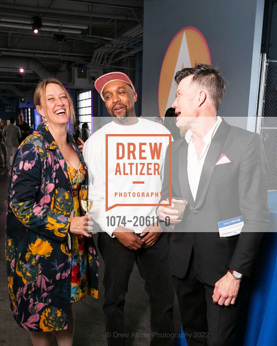 Kimmie Taber, Marcus Wool, Robert Grant, Spectrum Gala and Art Auction, Pier 27. Embarcadero, March 10th, 2022, Photo #1074-20611-0 Kimmie Taber, Marcus Wool, Robert Grant, Photo #1074-20611-0