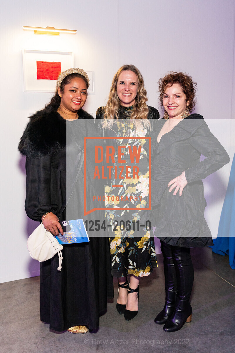 Michelle Thomas, Andrea Koskey, Denise Laws, Spectrum Gala and Art Auction, Pier 27. Embarcadero, March 10th, 2022, Photo #1254-20611-0 Michelle Thomas, Andrea Koskey, Denise Laws, Photo #1254-20611-0