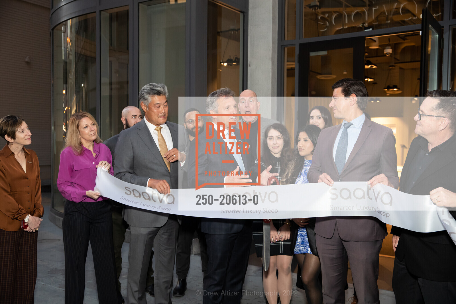Laura Goldstein, Laurie Clement, Rodney Fong, Ron Rudzin, Joaquín Torres, Scott Dunlop, Saatva Store Grand Opening, Saatva. 128 Post St, March 10th, 2022, Photo #250-20613-0 Laura Goldstein, Laurie Clement, Rodney Fong, Ron Rudzin, Joaquín Torres, Scott Dunlop, Photo #250-20613-0