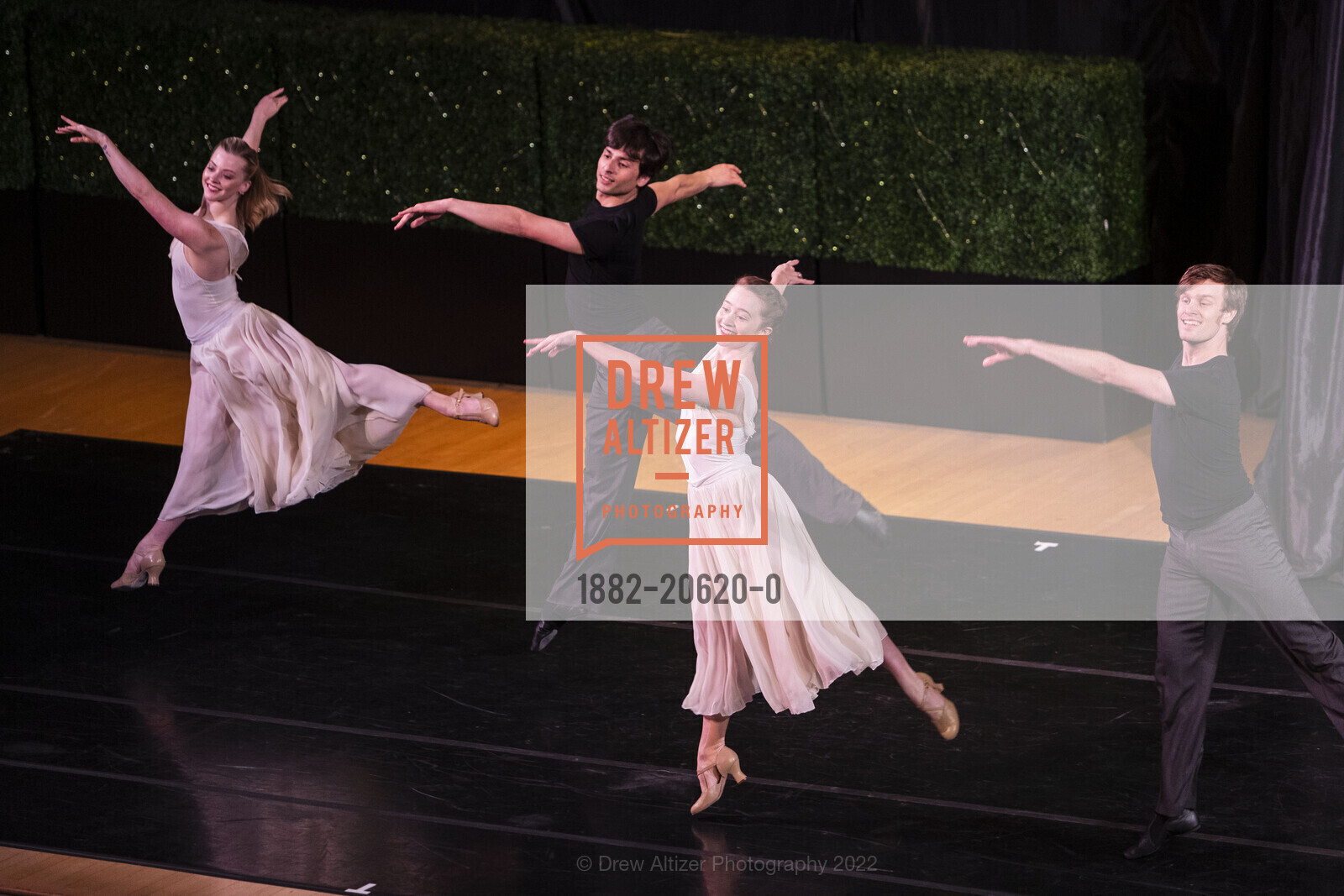 Cassidy Isaacson, Stephano Candreva, Maggie Carey, Ian Buchanan, Claire Buehler, Marc LaPierre, Smuin Ballet's Annual Gala, The Galleria. 101 Henry Adams St, March 20th, 2022, Photo #1882-20620-0 Cassidy Isaacson, Stephano Candreva, Maggie Carey, Ian Buchanan, Claire Buehler, Marc LaPierre, Photo #1882-20620-0