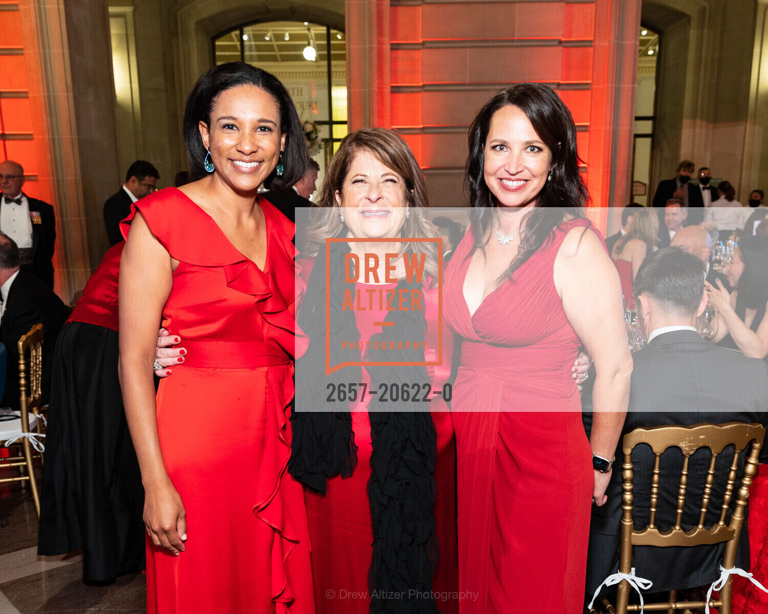 Dominique Olson, Kathryn Holmes, Photo #2657-20622-0