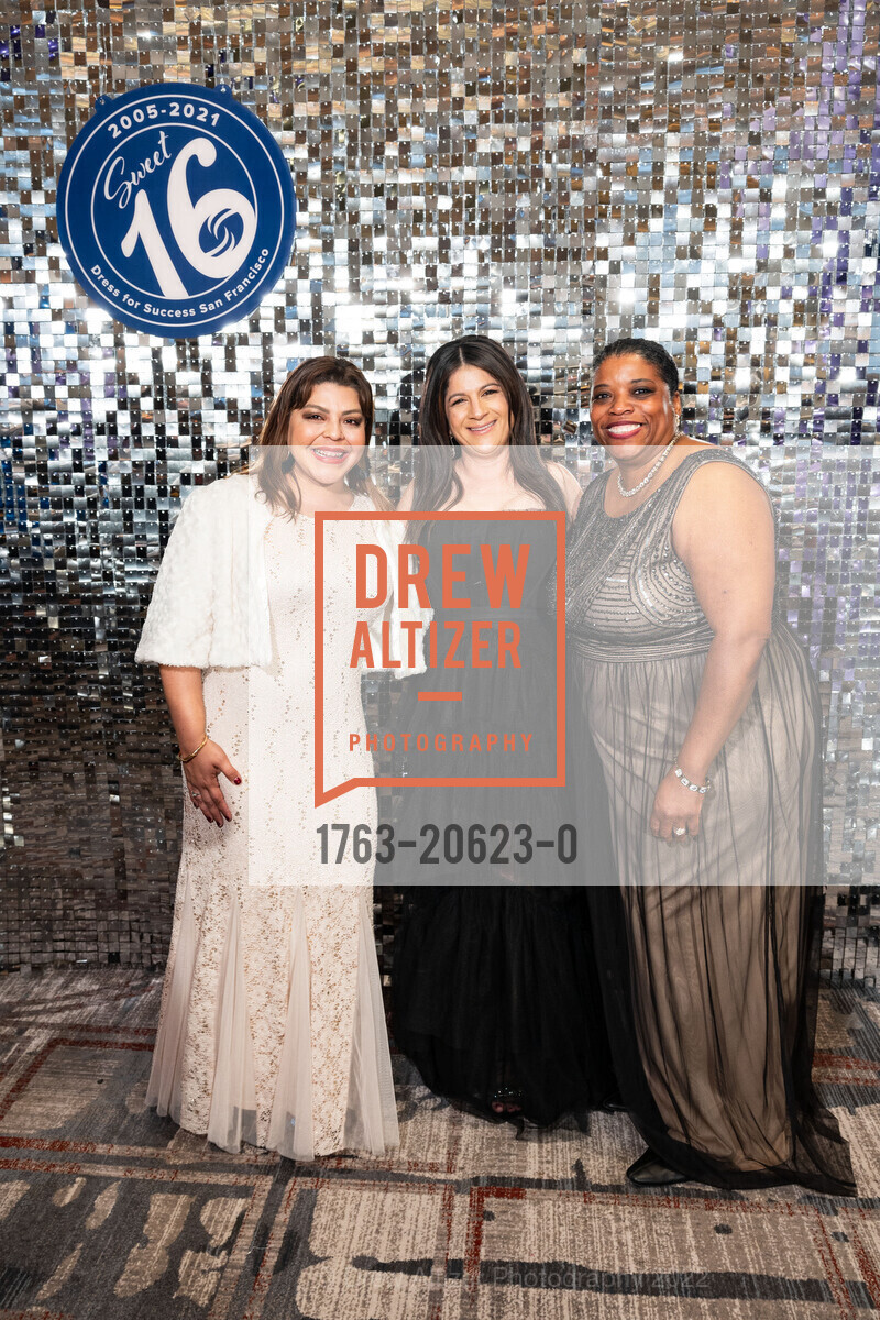 Maria Jandres, Monica Bannan, Corevia Turner, Dress for Success San Francisco's Casino Royale Gala, Palace Hotel. 2 New Montgomery St, March 18th, 2022, Photo #1763-20623-0 Maria Jandres, Monica Bannan, Corevia Turner, Photo #1763-20623-0