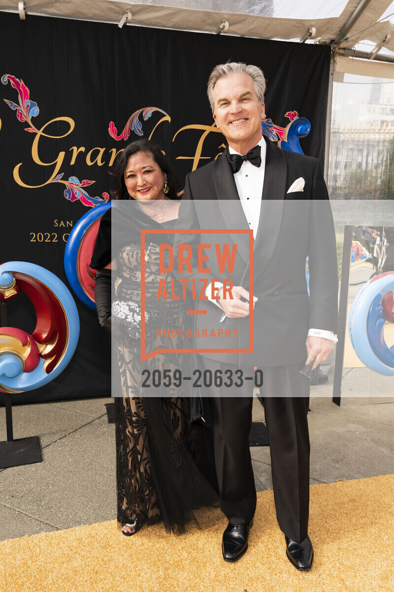 Erin Uesugi, Doug Clough, San Francisco Ballet 2022 Season Gala, War Memorial Opera House. 301 Van Ness Ave, March 24th, 2022, Photo #2059-20633-0 Erin Uesugi, Doug Clough, Photo #2059-20633-0