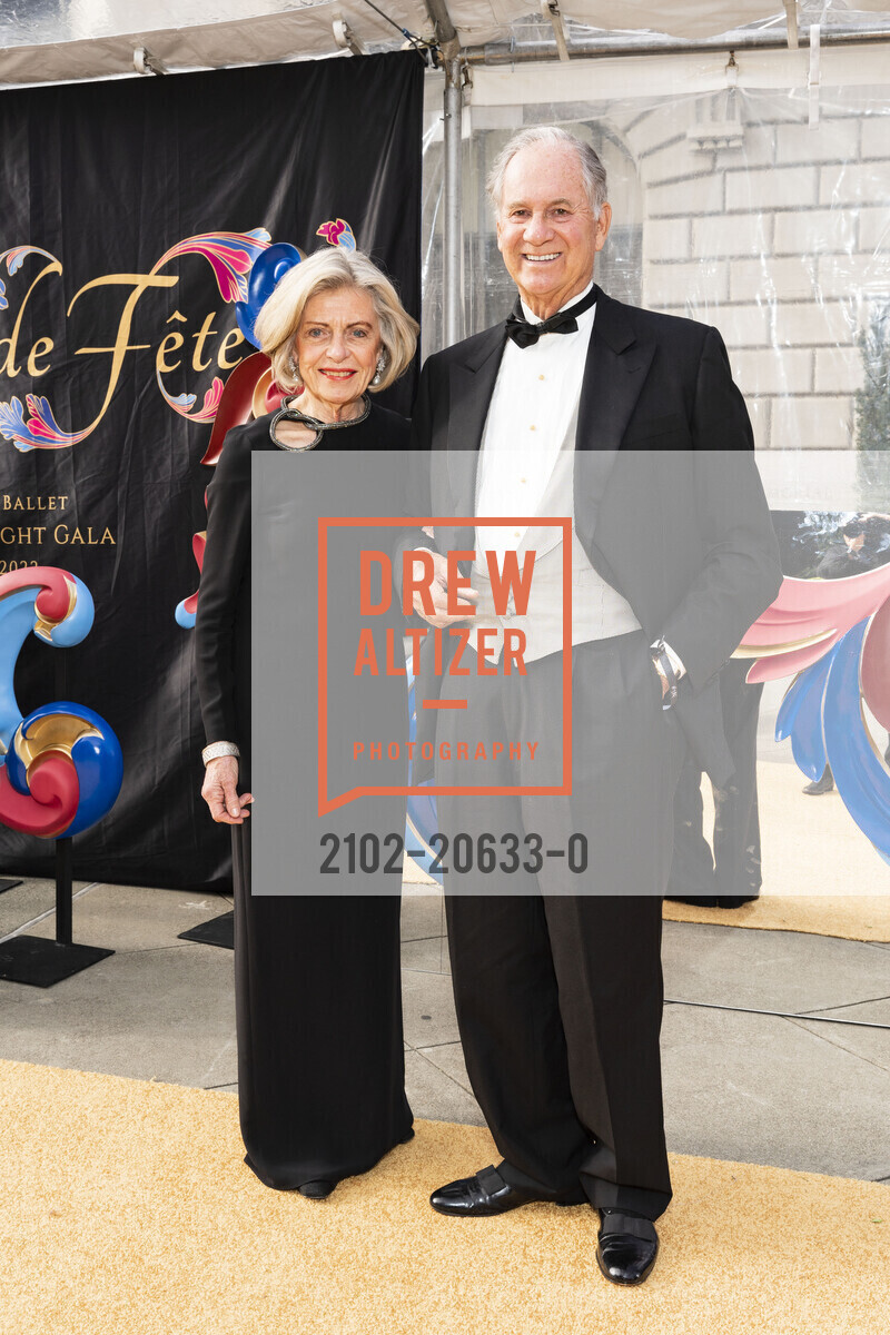 Dorothy Paige, Kenneth Paige, San Francisco Ballet 2022 Season Gala, War Memorial Opera House. 301 Van Ness Ave, March 24th, 2022, Photo #2102-20633-0 Dorothy Paige, Kenneth Paige, Photo #2102-20633-0
