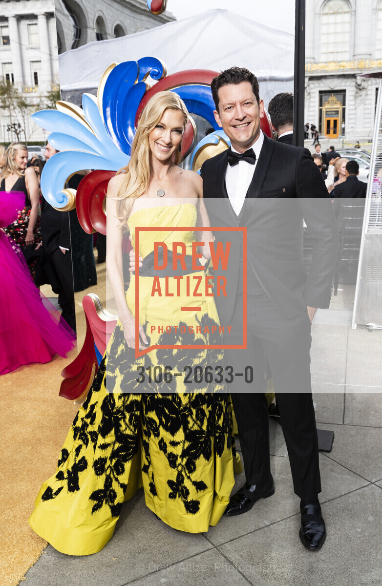 Lauren Wolfe, Jacob Shea, San Francisco Ballet 2022 Season Gala, War Memorial Opera House. 301 Van Ness Ave, Photo #3106-20633-0 Lauren Wolfe, Jacob Shea, Photo #3106-20633-0
