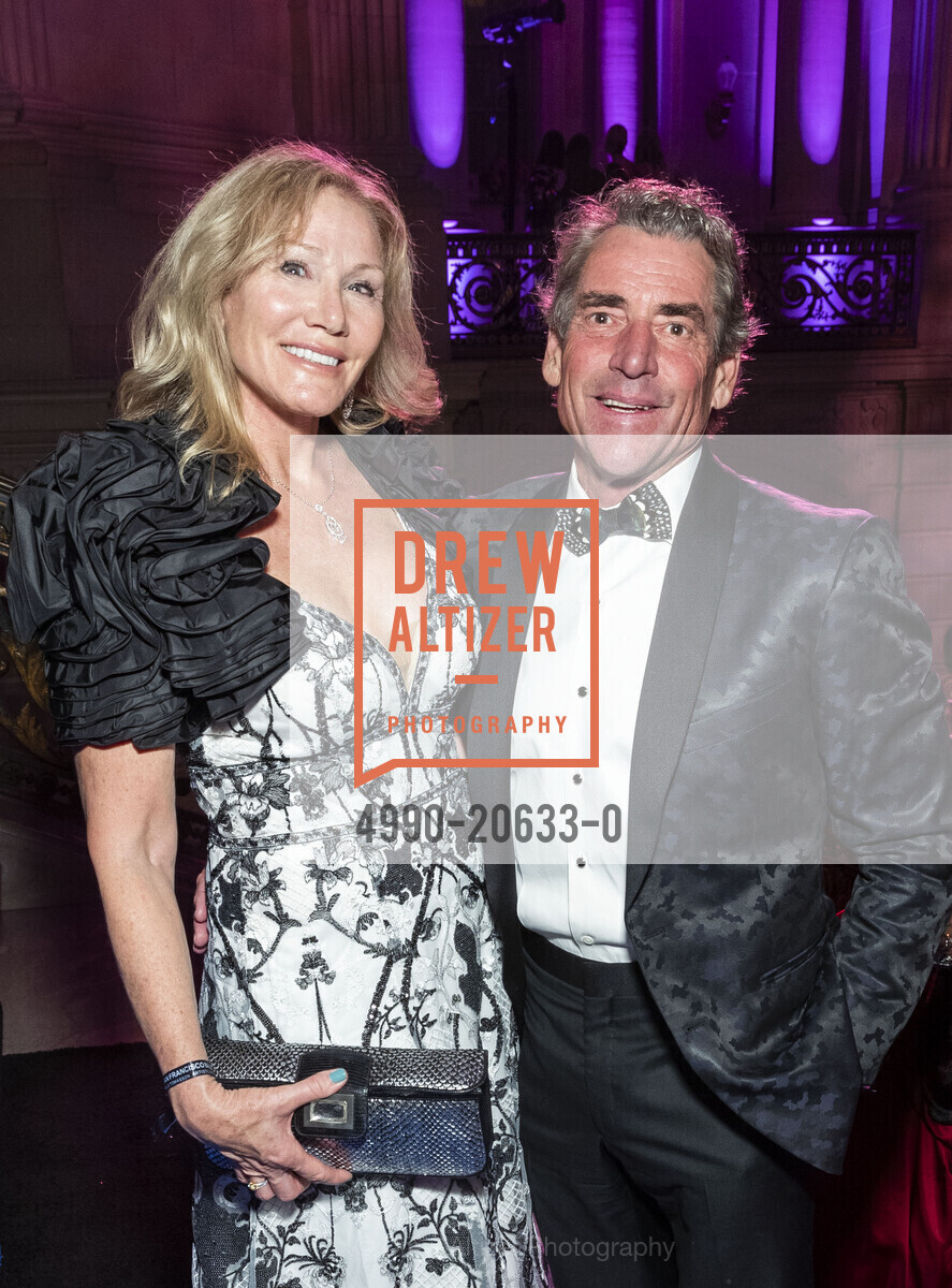 Rosemary Baker, Dave Yocum, San Francisco Ballet 2022 Season Gala, War Memorial Opera House. 301 Van Ness Ave, Photo #4990-20633-0 Rosemary Baker, Dave Yocum, Photo #4990-20633-0