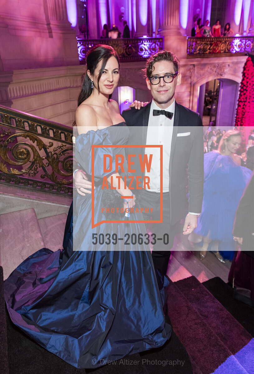 Belinda Johnson, Jordan Deschamps-Braly, San Francisco Ballet 2022 Season Gala, War Memorial Opera House. 301 Van Ness Ave, Photo #5039-20633-0 Belinda Johnson, Jordan Deschamps-Braly, Photo #5039-20633-0