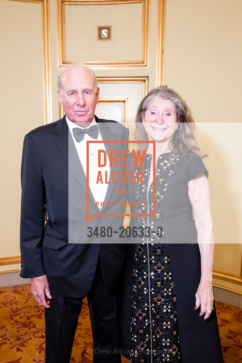 John Osterweis, Barbara Osterweis, San Francisco Ballet 2022 Season Gala, War Memorial Opera House. 301 Van Ness Ave, Photo #3480-20633-0 John Osterweis, Barbara Osterweis, Photo #3480-20633-0