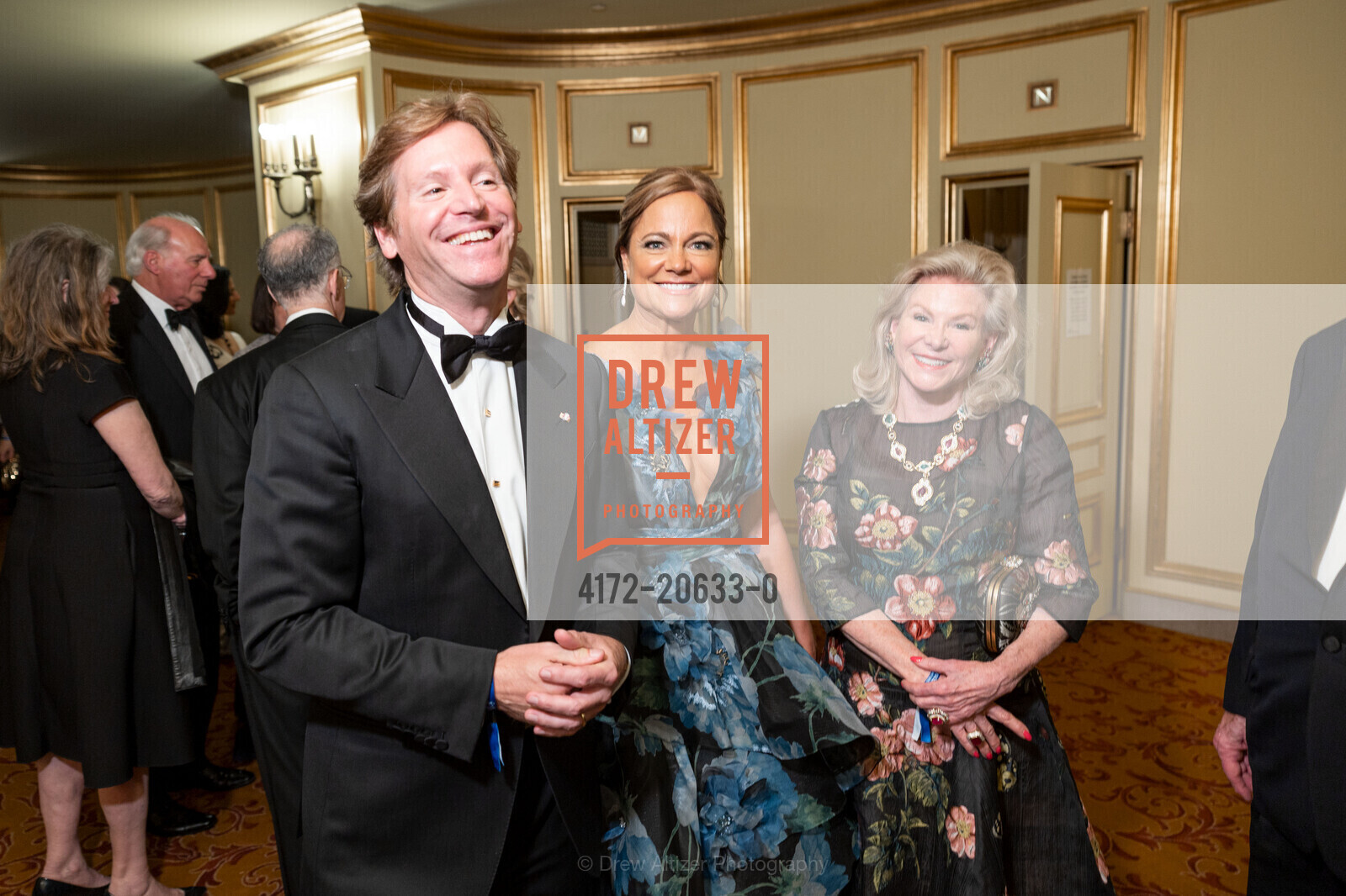 Trevor Traina, Diedre Shaw, Dede Wilsey, Bob Hill, San Francisco Ballet 2022 Season Gala, War Memorial Opera House. 301 Van Ness Ave, Photo #4172-20633-0 Trevor Traina, Diedre Shaw, Dede Wilsey, Bob Hill, Photo #4172-20633-0
