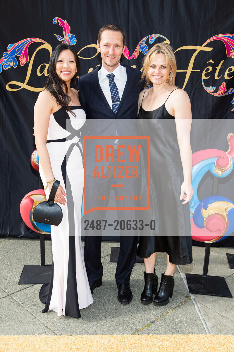 Kim Pham, Elena Eckhardt, San Francisco Ballet 2022 Season Gala, War Memorial Opera House. 301 Van Ness Ave, Photo #2487-20633-0 Kim Pham, Elena Eckhardt, Photo #2487-20633-0