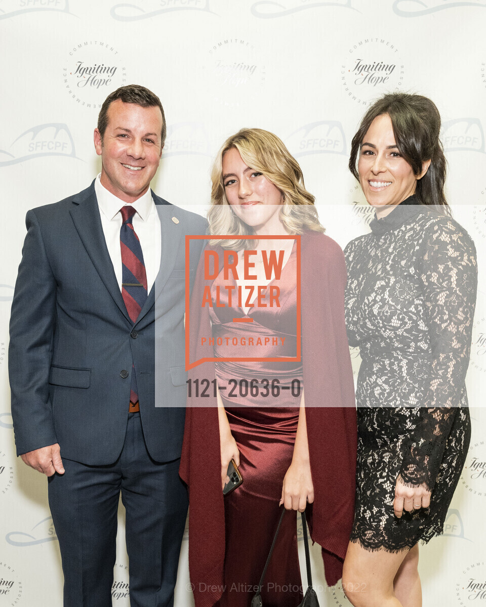 Matt Hutchinson, Savannah Van Koten, Marisa Hutchinson, SF Firefighter's Cancer Prevention Igniting Hope Gala 2022, Palace Hotel. 2 New Montgomery, March 26th, 2022, Photo #1121-20636-0 Matt Hutchinson, Savannah Van Koten, Marisa Hutchinson, Photo #1121-20636-0