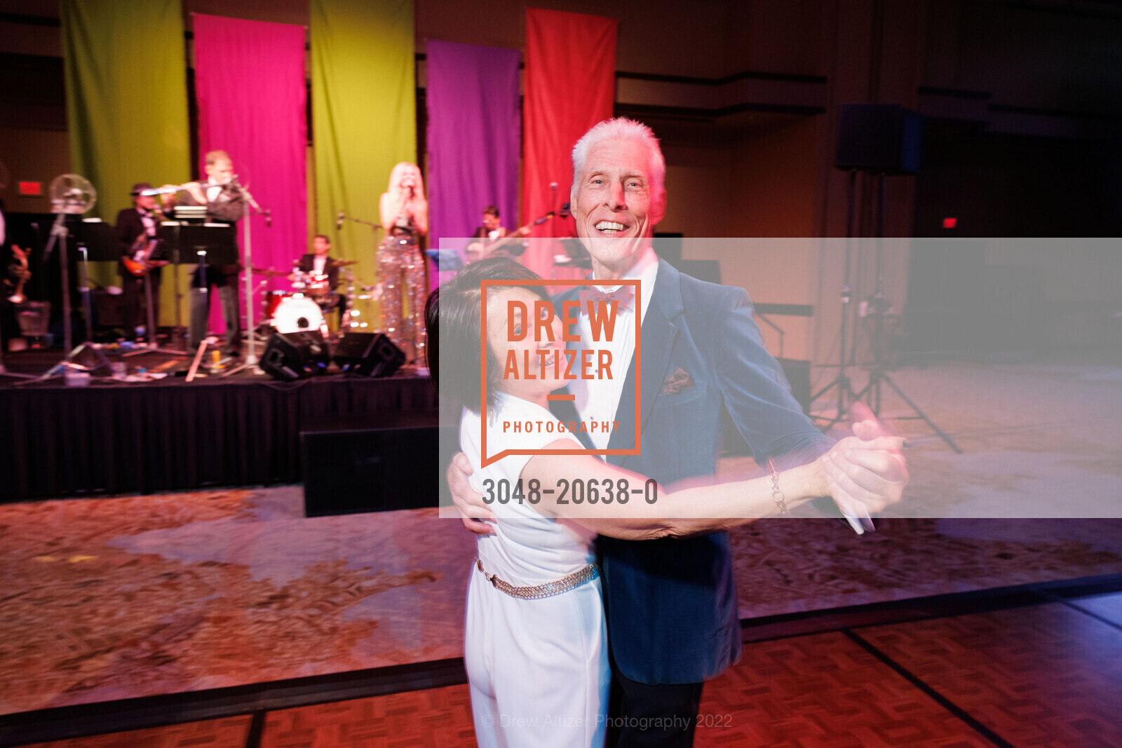 Lani Moore, Jim Leavitt, Hawaii Opera Theatre Opera Ball, Sheraton Waikiki. 2255 Kalakaua Ave, March 26th, 2022, Photo #3048-20638-0 Lani Moore, Jim Leavitt, Photo #3048-20638-0