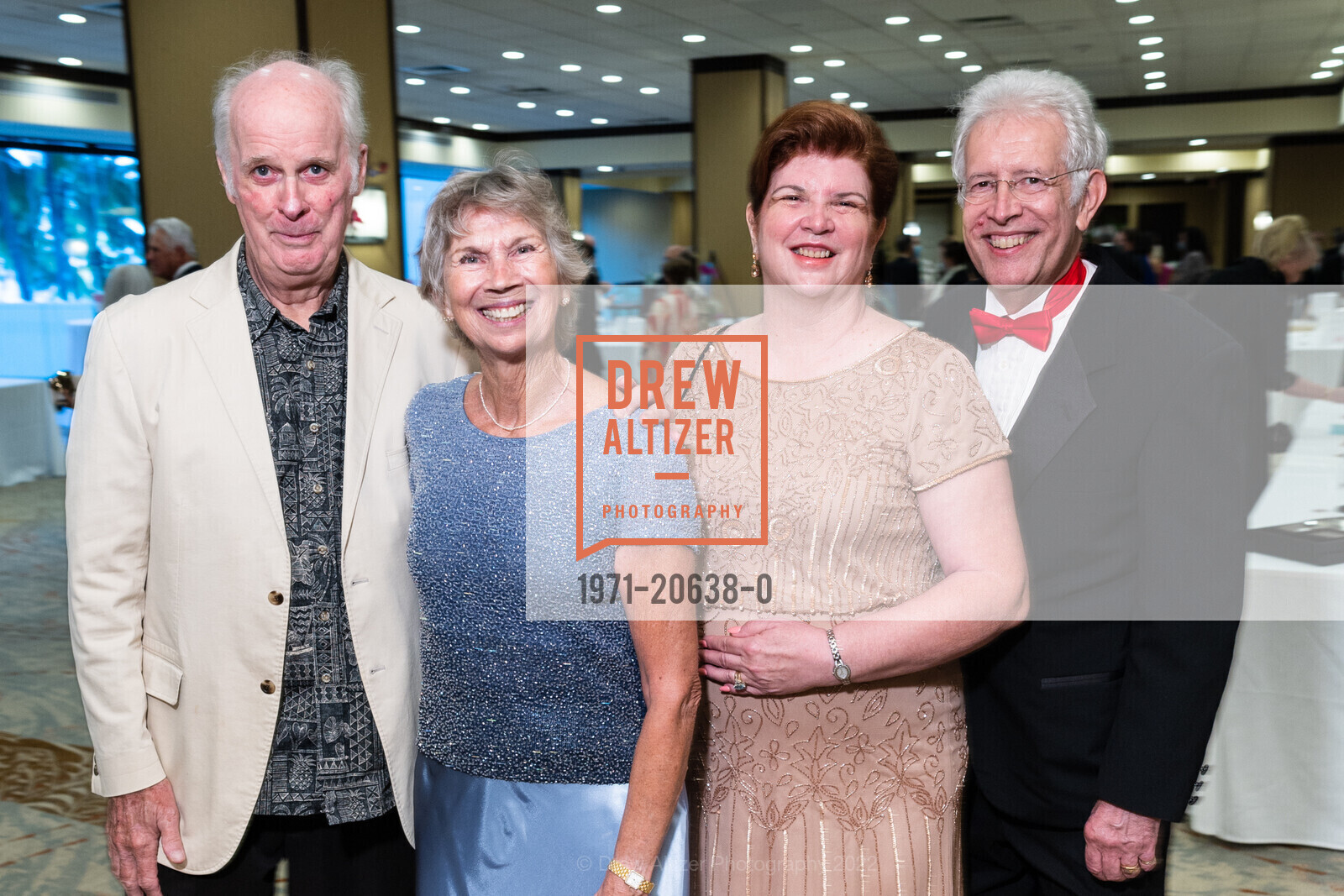 Peter Oleson, Luuk Oleson, Valerie Carpenter, Rich Carpenter, Hawaii Opera Theatre Opera Ball, Sheraton Waikiki. 2255 Kalakaua Ave, March 26th, 2022, Photo #1971-20638-0 Peter Oleson, Luuk Oleson, Valerie Carpenter, Rich Carpenter, Photo #1971-20638-0