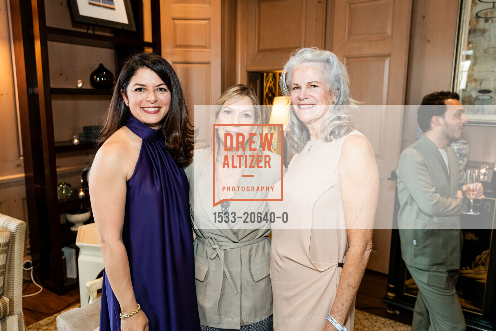 Gloria Malouf, Barbara Hearst, Marie McDonald, SF Ballet Dinner in Honor of Maison Rabih Kayrouz - RECEPTION, Hotel Fairmont San Francisco Penthouse. 950 Mason St, March 29th, 2022, Photo #1533-20640-0 Gloria Malouf, Barbara Hearst, Marie McDonald, Photo #1533-20640-0