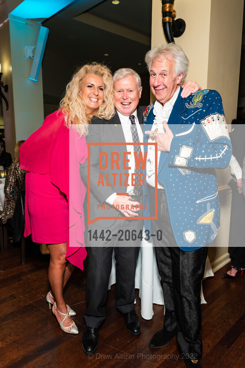 Linda Bruggenkamp, Robert Cartwright, Bud E. Luv, The City & County of SF presents Top of the 'Marc' Event, InterContinental Mark Hopkins San Francisco. 999 California St, March 30th, 2022, Photo #1442-20643-0 Linda Bruggenkamp, Robert Cartwright, Bud E. Luv, Photo #1442-20643-0