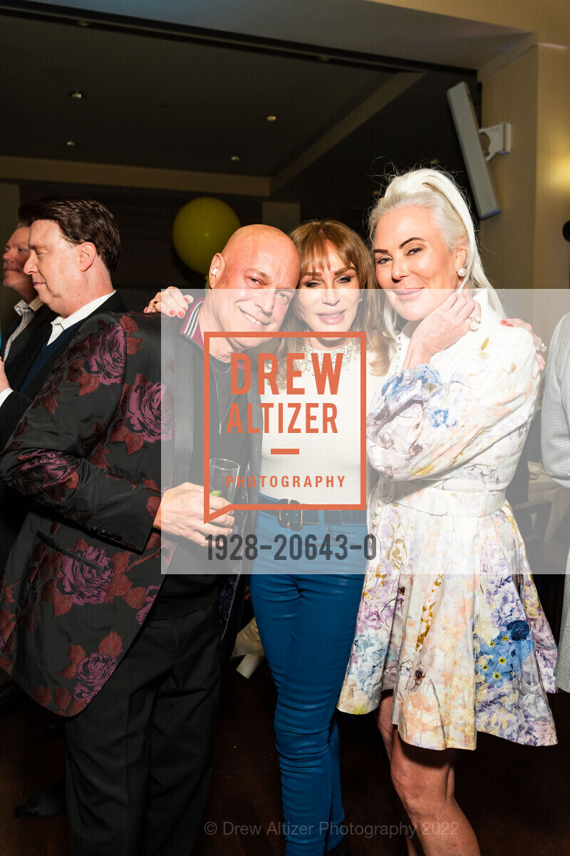 Freddy Clarke, Athena O'Keefe, Margaret Mitchell, The City & County of SF presents Top of the 'Marc' Event, InterContinental Mark Hopkins San Francisco. 999 California St, March 30th, 2022, Photo #1928-20643-0 Freddy Clarke, Athena O'Keefe, Margaret Mitchell, Photo #1928-20643-0