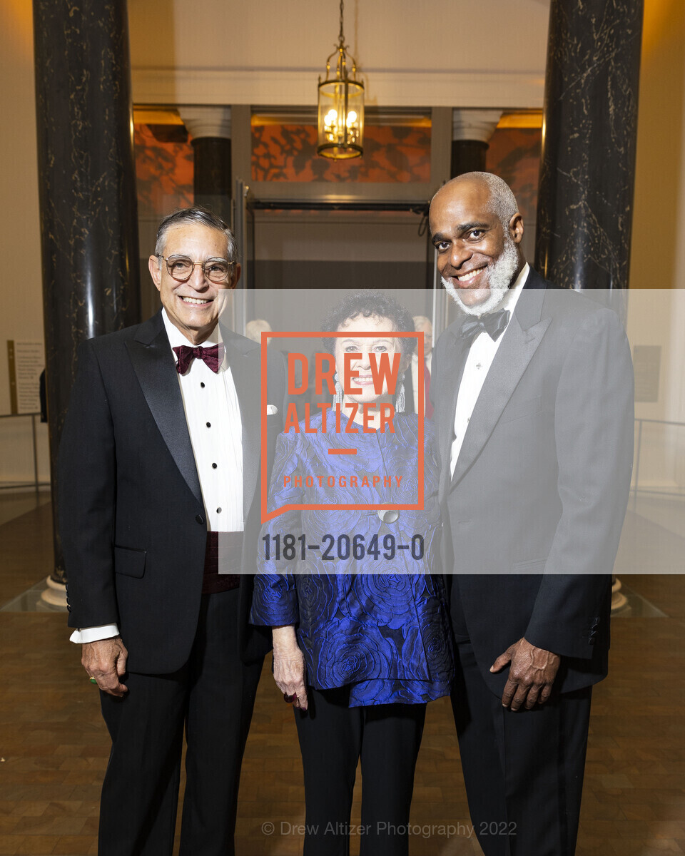 Paul Sugarman, Donna Williams, Paul Garrison, Philharmonia Baroque Orchestra's 2022 Gala THIS IS RICHARD, War Memorial Veterans Building. 401 Van Ness Ave, April 4th, 2022, Photo #1181-20649-0 Paul Sugarman, Donna Williams, Paul Garrison, Photo #1181-20649-0