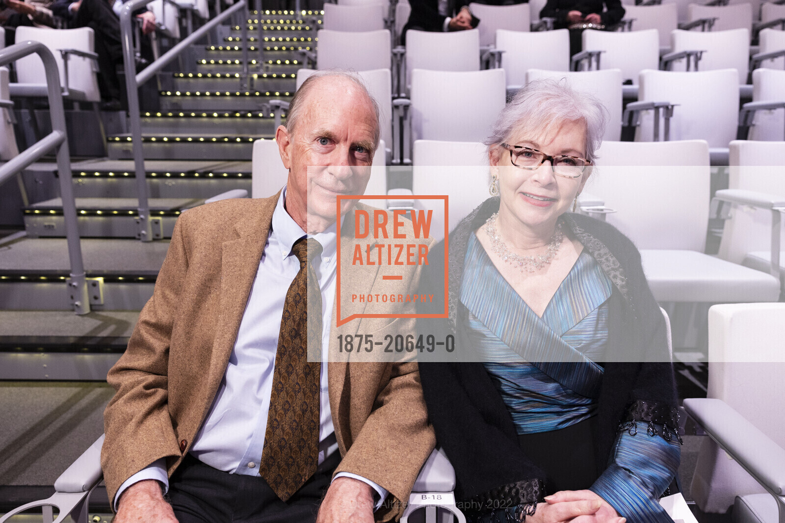 Kim Maxwell, Judy Maxwell, Philharmonia Baroque Orchestra's 2022 Gala THIS IS RICHARD, War Memorial Veterans Building. 401 Van Ness Ave, April 4th, 2022, Photo #1875-20649-0 Kim Maxwell, Judy Maxwell, Photo #1875-20649-0