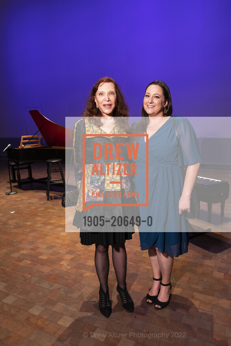 Candice Zander Kahn, Julia Katz, Philharmonia Baroque Orchestra's 2022 Gala THIS IS RICHARD, War Memorial Veterans Building. 401 Van Ness Ave, April 4th, 2022, Photo #1905-20649-0 Candice Zander Kahn, Julia Katz, Photo #1905-20649-0