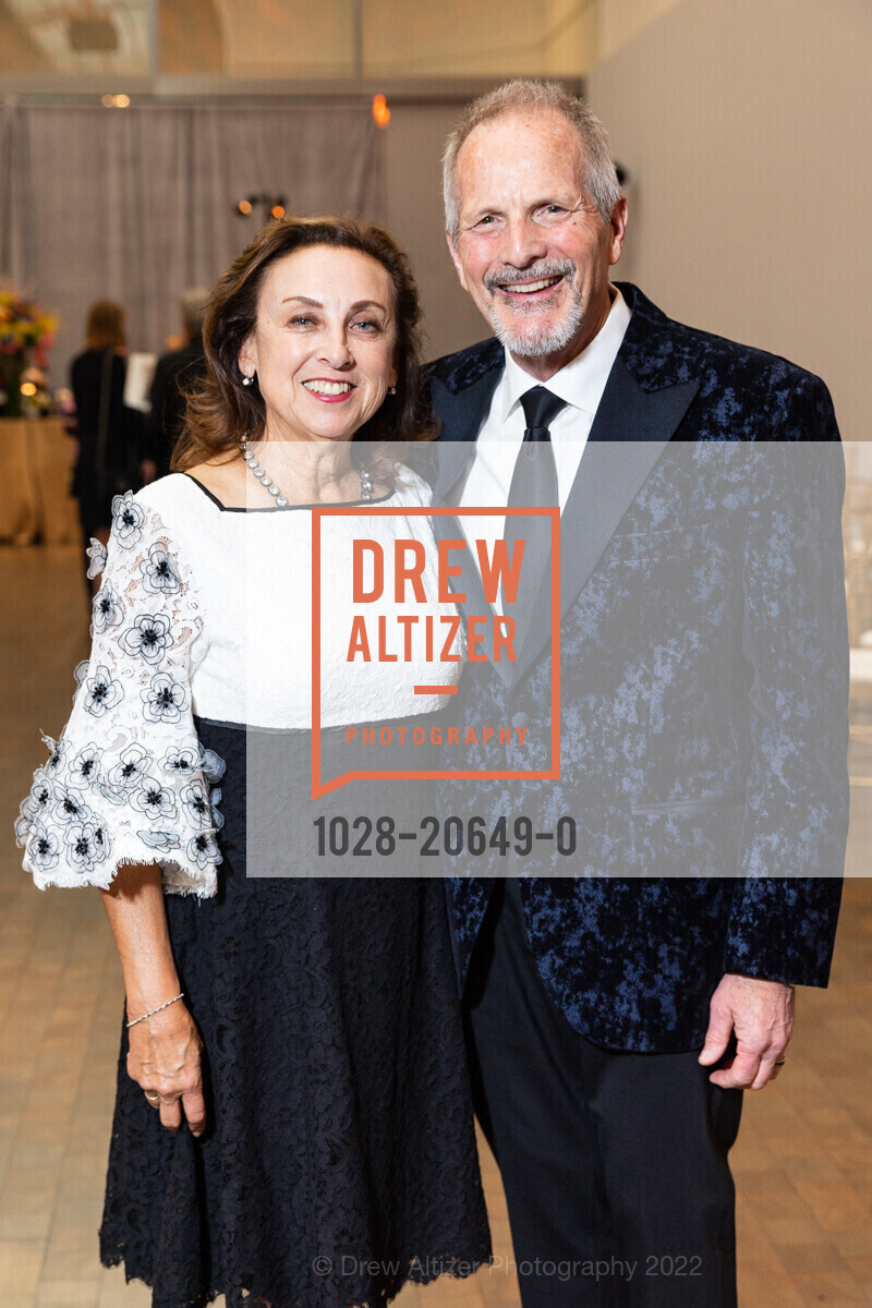 Melanie Peña, Mark Perry, Philharmonia Baroque Orchestra's 2022 Gala THIS IS RICHARD, War Memorial Veterans Building. 401 Van Ness Ave, April 4th, 2022, Photo #1028-20649-0 Melanie Peña, Mark Perry, Photo #1028-20649-0