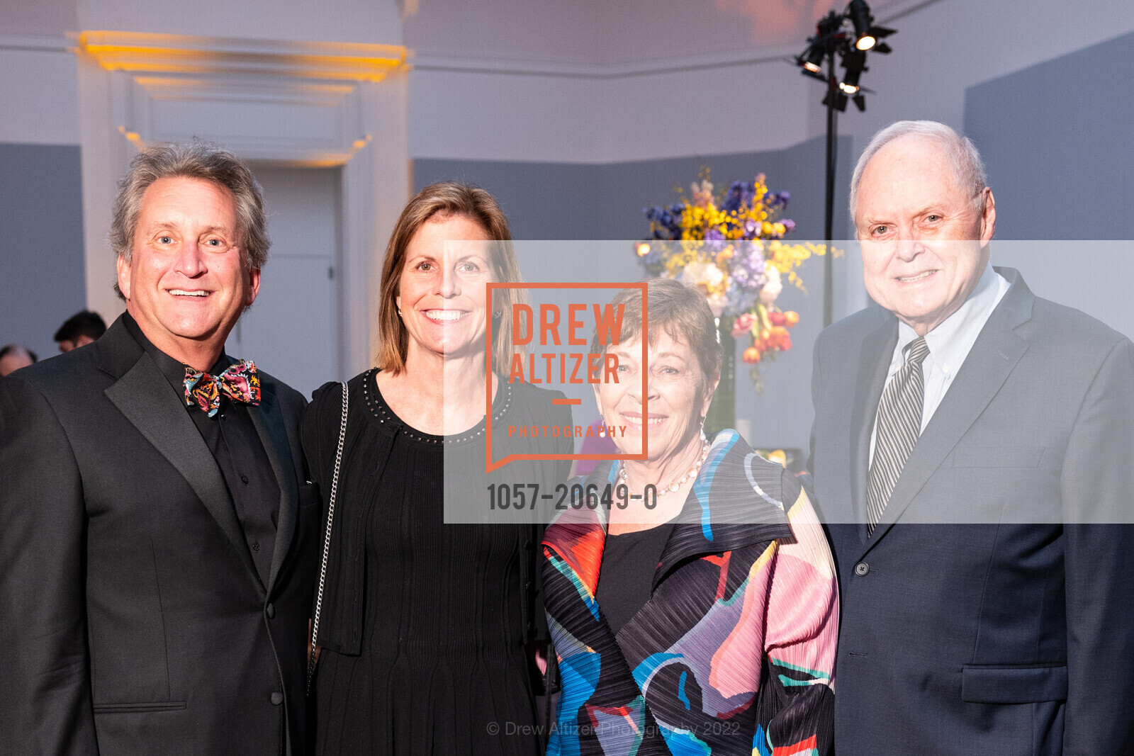 Fred Matteson, Anne Barr, Gail Mead, Merritt Lutz, Philharmonia Baroque Orchestra's 2022 Gala THIS IS RICHARD, War Memorial Veterans Building. 401 Van Ness Ave, April 4th, 2022, Photo #1057-20649-0 Fred Matteson, Anne Barr, Gail Mead, Merritt Lutz, Photo #1057-20649-0