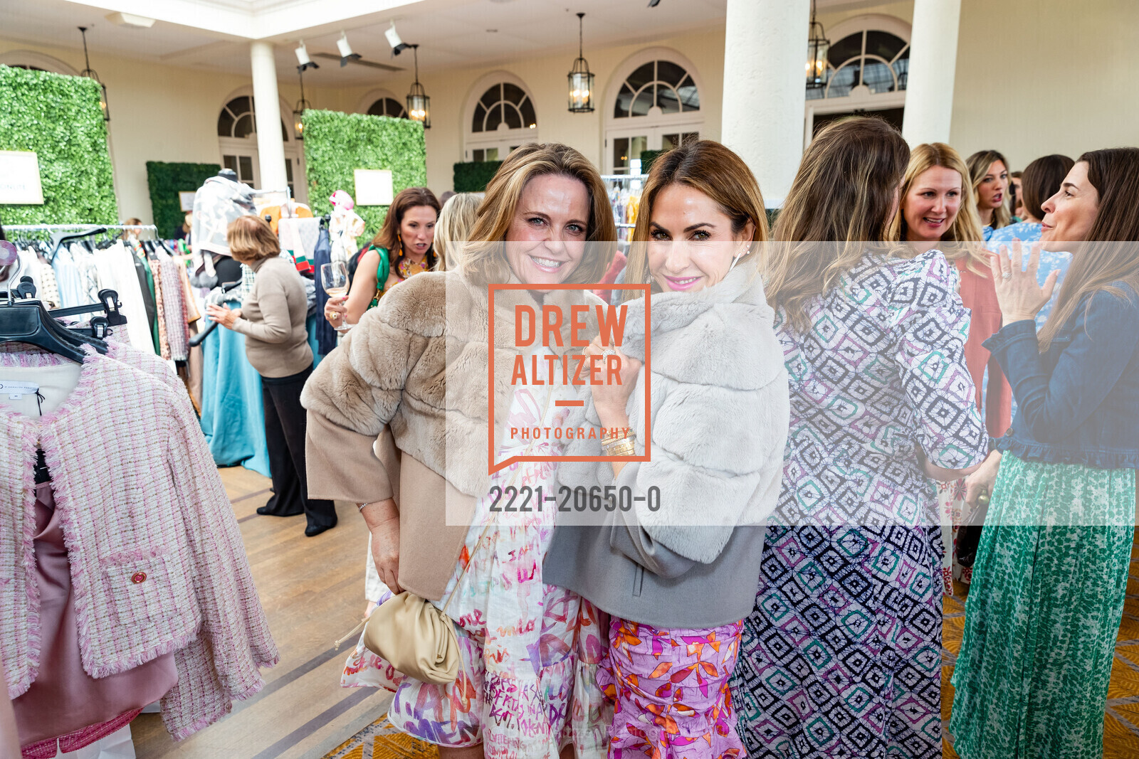 Christina Bloodgood, Alexis Nordby, Edgewood Fair Luncheon, The Olympic Club, April 1st, 2022, Photo #2221-20650-0 Christina Bloodgood, Alexis Nordby, Photo #2221-20650-0