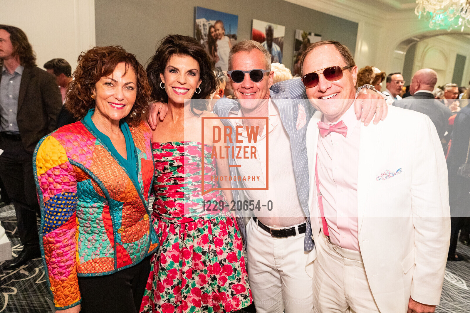 Julie Douglass, Barbara Waxman, Scott Waxman, Mark Douglass, Family House 40th Anniversary Gala, The Ritz Carlton, April 2nd, 2022, Photo #1229-20654-0 Julie Douglass, Barbara Waxman, Scott Waxman, Mark Douglass, Photo #1229-20654-0