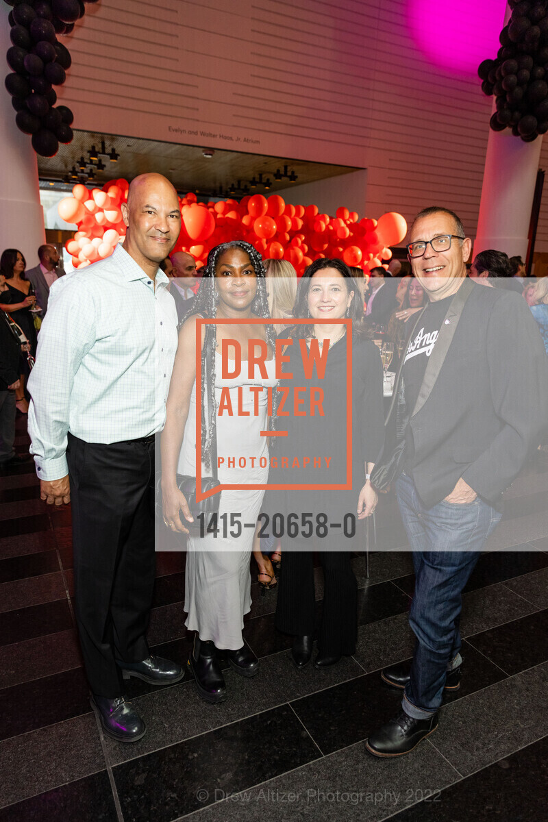 Derek Taylor, Marcia Barrow Taylor, Edwige Fouvray, David Gilmore, SFMOMA Art Bash, SFMOMA. 151 3rd St, April 8th, 2022, Photo #1415-20658-0 Derek Taylor, Marcia Barrow Taylor, Edwige Fouvray, David Gilmore, Photo #1415-20658-0