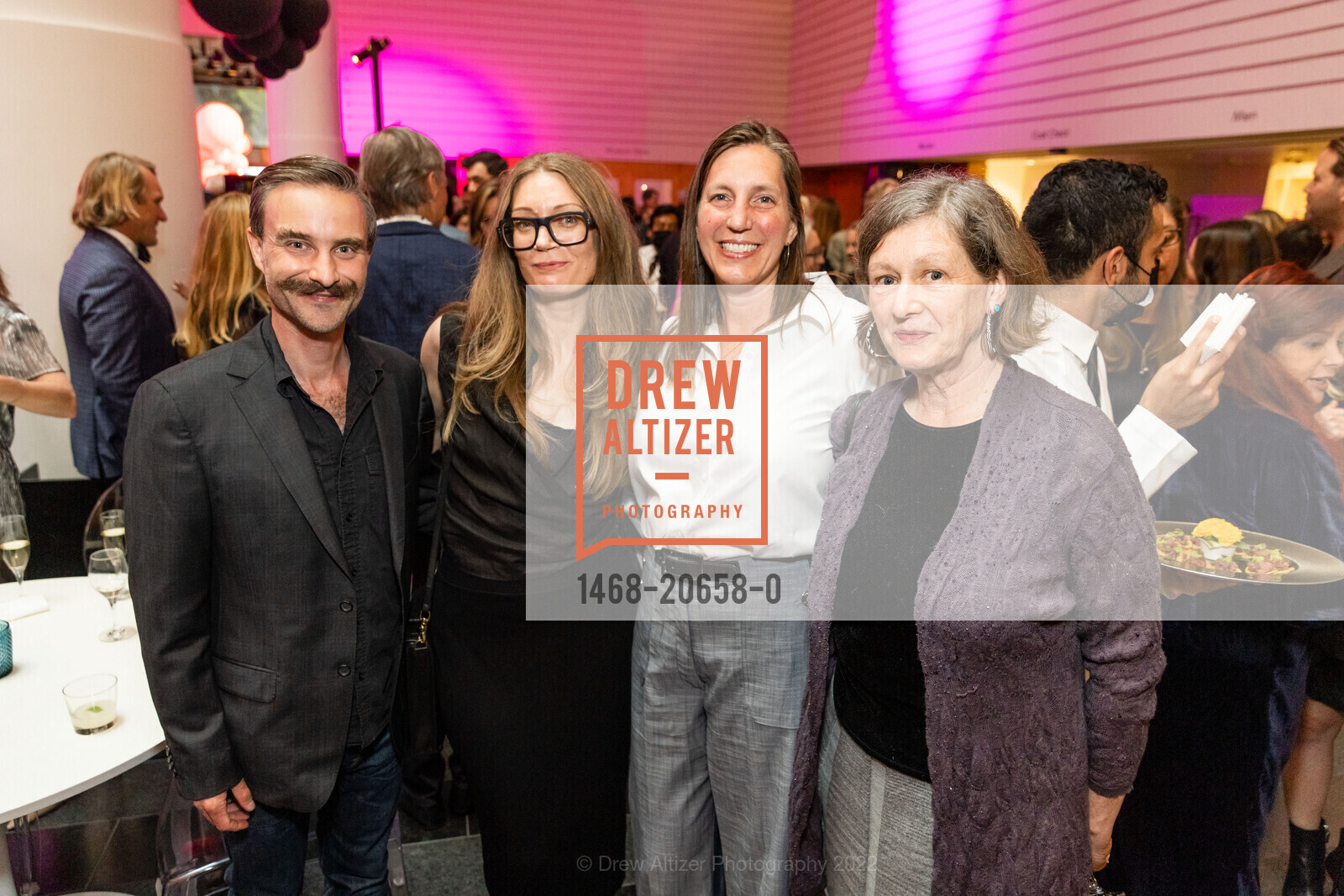 Joe Murphy, Rhonda Holberton, Camille Utterback, Gail Wight, SFMOMA Art Bash, SFMOMA. 151 3rd St, April 8th, 2022, Photo #1468-20658-0 Joe Murphy, Rhonda Holberton, Camille Utterback, Gail Wight, Photo #1468-20658-0