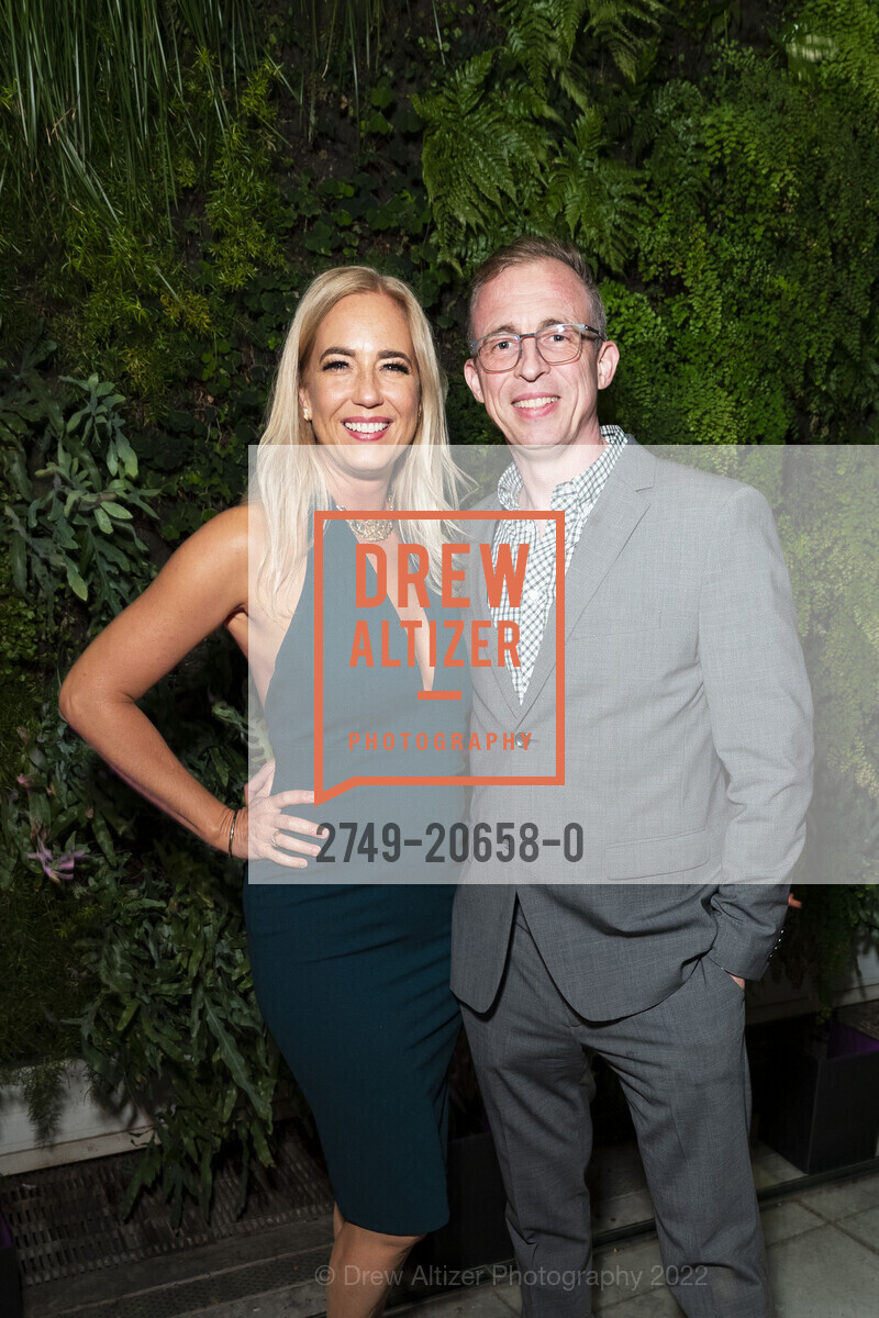 David Kury, Lauren Lee Tillner, Wang, SFMOMA Art Bash, SFMOMA. 151 3rd St, April 8th, 2022, Photo #2749-20658-0 David Kury, Lauren Lee Tillner, Wang, Photo #2749-20658-0