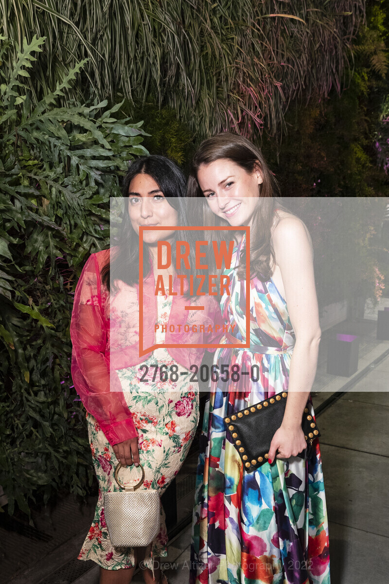 Jasmine Jurado, Grace Lloyd, SFMOMA Art Bash, SFMOMA. 151 3rd St, April 8th, 2022, Photo #2768-20658-0 Jasmine Jurado, Grace Lloyd, Photo #2768-20658-0