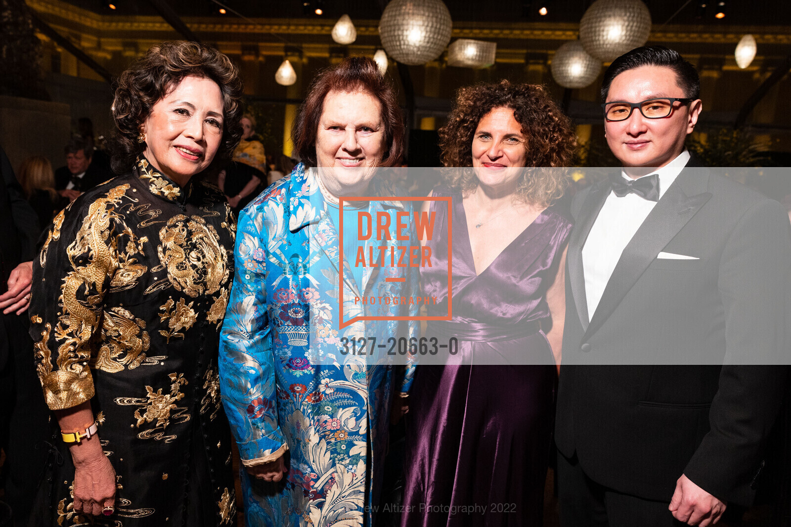 Sylvia Chen, Suzy Menkes, Jill D'Alessandro, Frank Cintamani, FAMSF hosts Guo Pei Black Tie Exhibition Opening Dinner, de Young. 50 Hiagewa Dr, April 13th, 2022, Photo #3127-20663-0 Sylvia Chen, Suzy Menkes, Jill D'Alessandro, Frank Cintamani, Photo #3127-20663-0