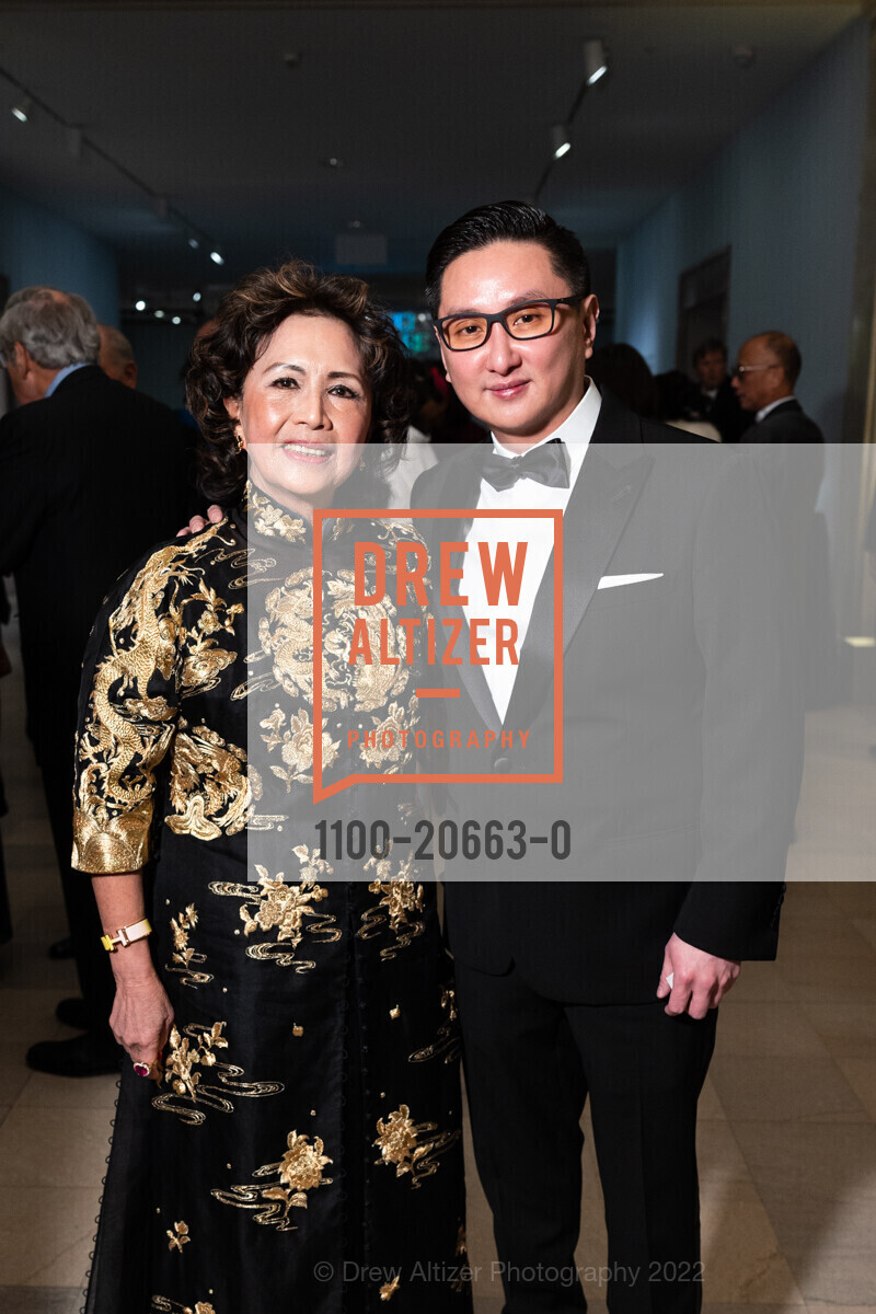 Sylvia Chen, Frank Cintamani, FAMSF hosts Guo Pei Black Tie Exhibition Opening Dinner, de Young. 50 Hiagewa Dr, April 13th, 2022, Photo #1100-20663-0 Sylvia Chen, Frank Cintamani, Photo #1100-20663-0